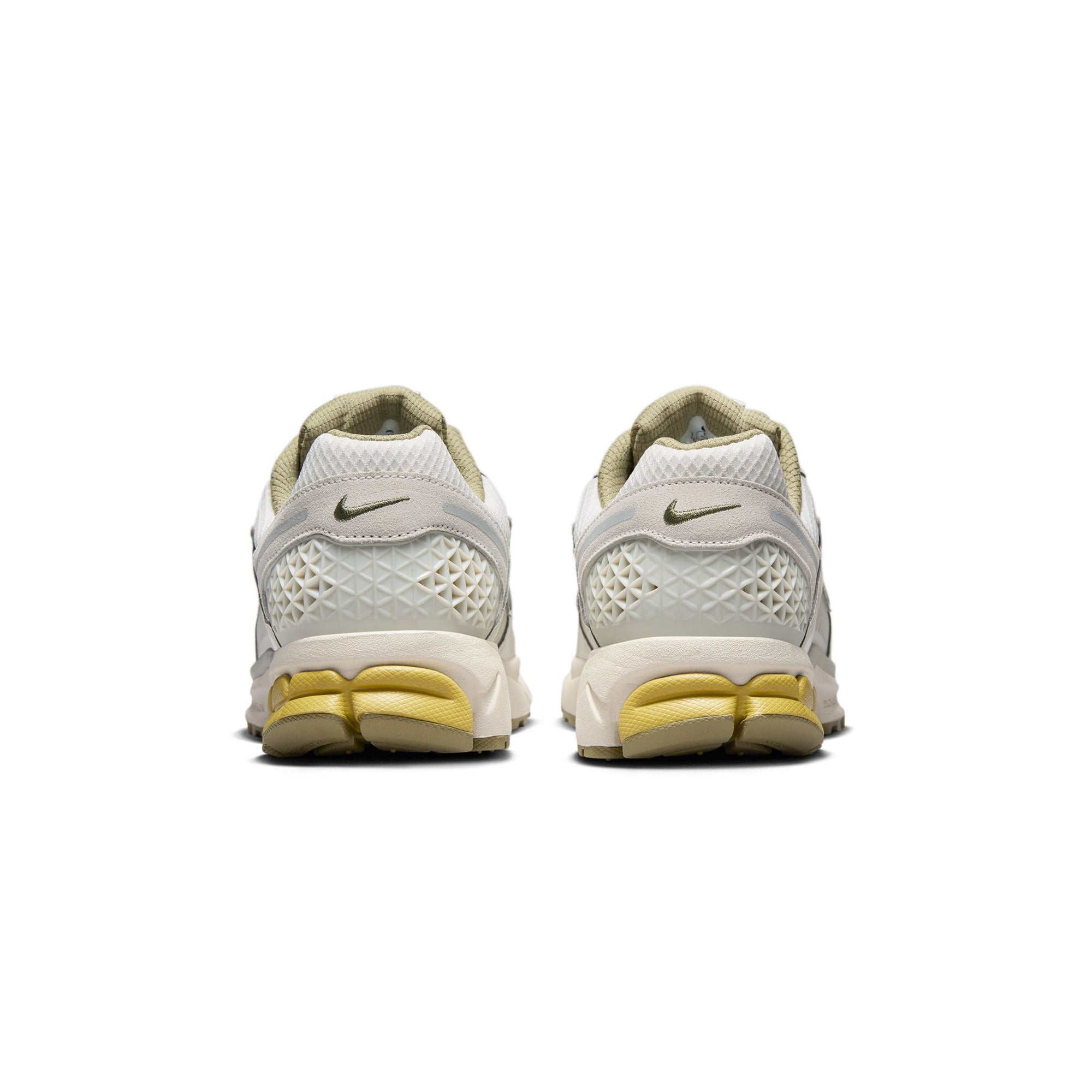 Оригінальна Mens Zoom Vomero 5 Shoes Nike – детальний вид