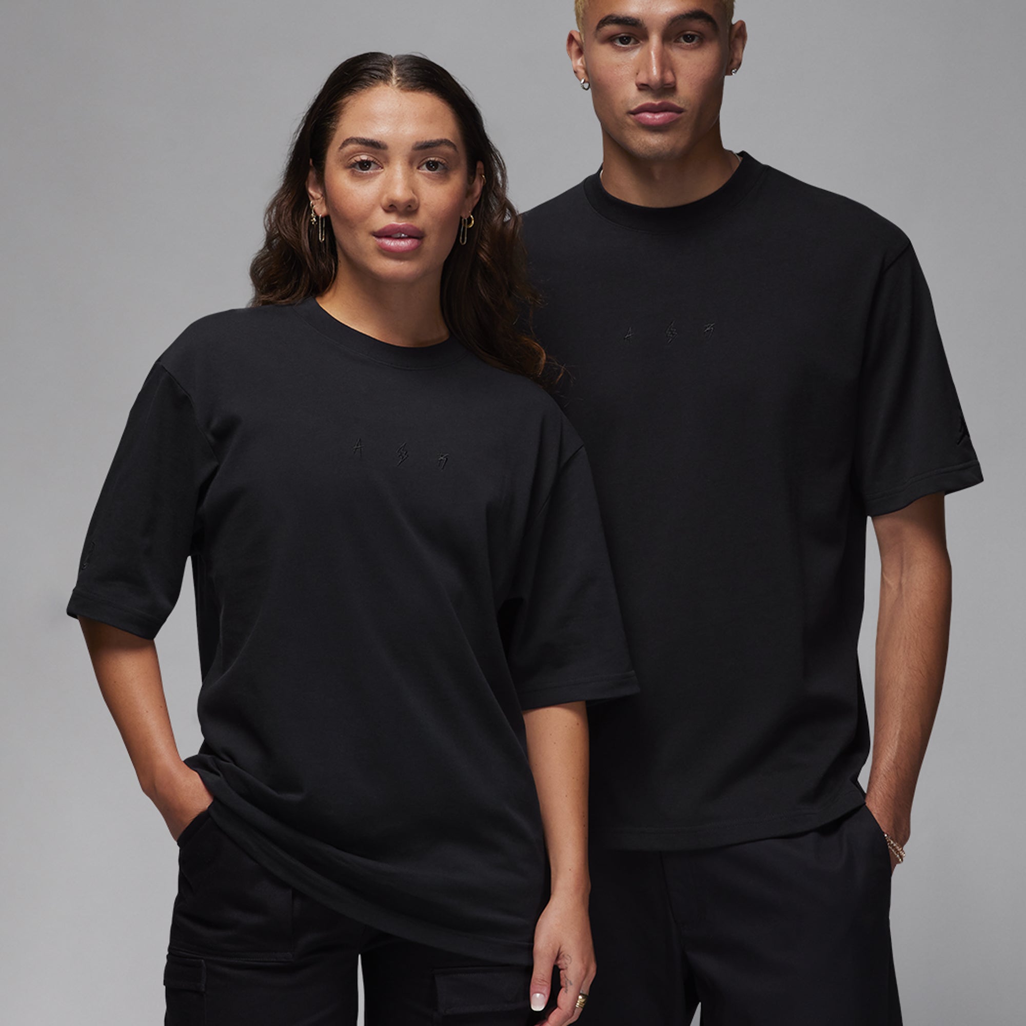 Оригінальна X J Balvin Mens Ss Tee Air jordan – вид ззаду