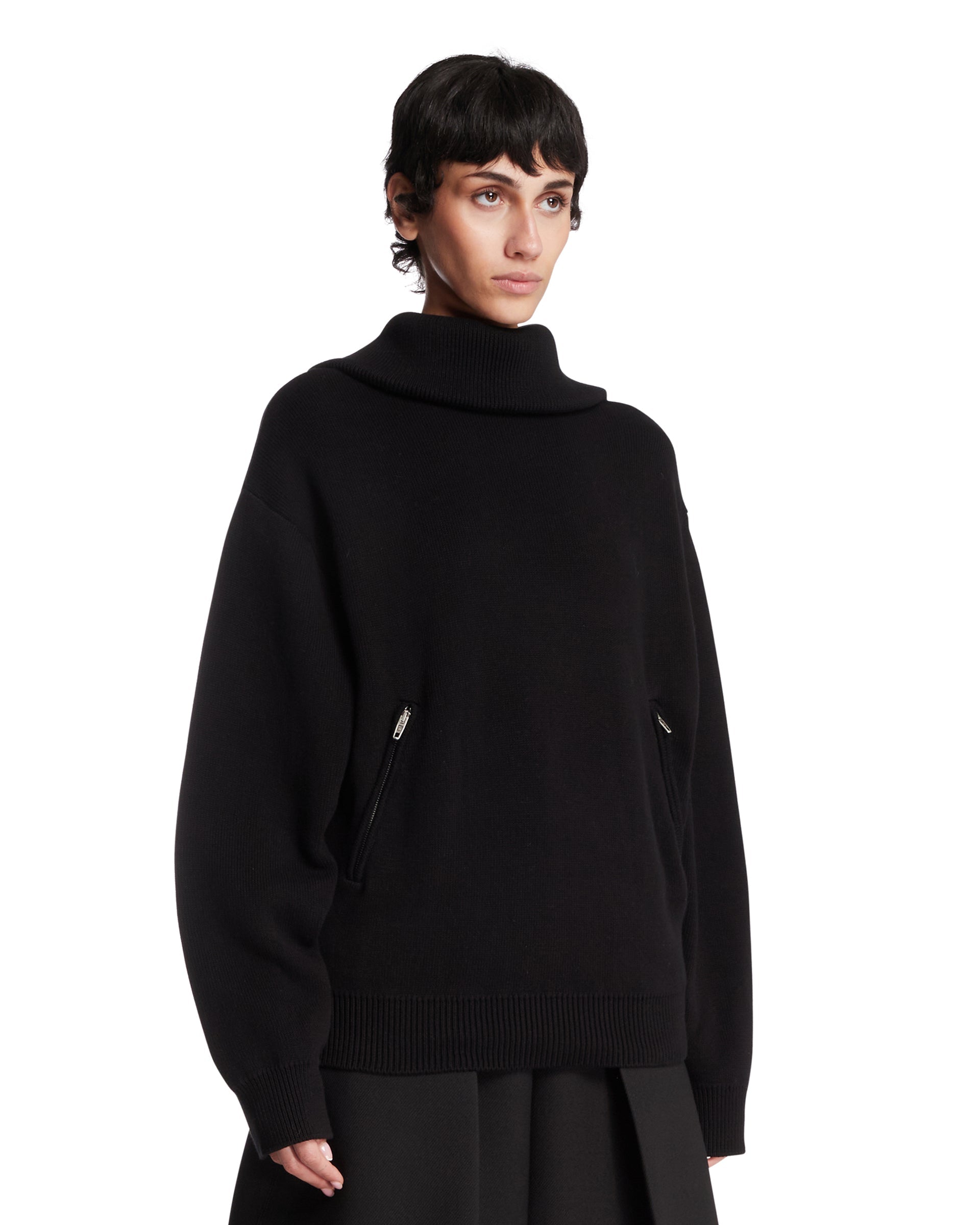 Black Back-To-Front Sweater Balenciaga оригінал – Купити в Україні – вид ззаду