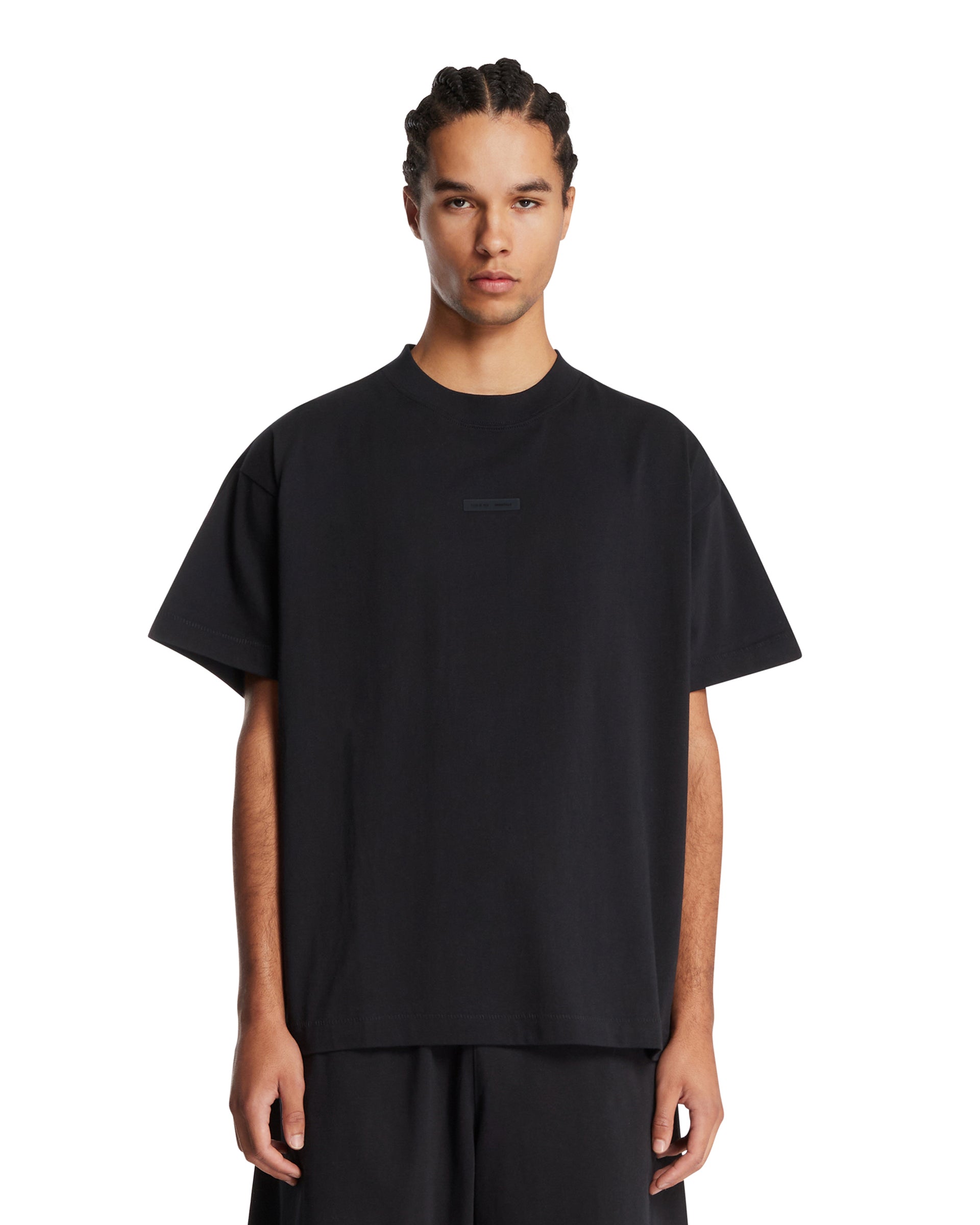 Black The Essential T-Shirt Fear of god – Гарантія оригінальності – боковий вид - FEAR OF GOD