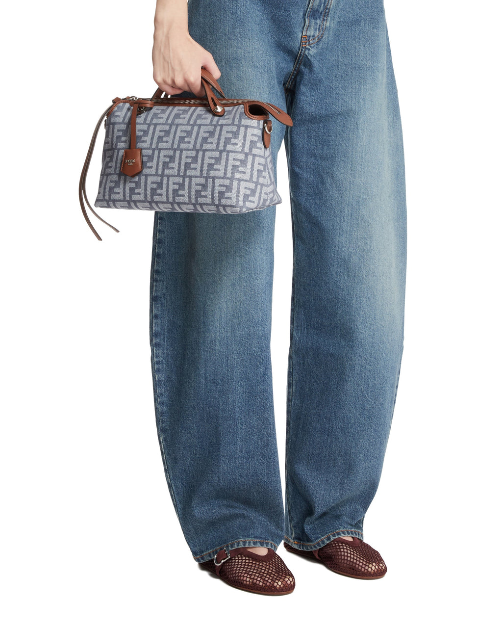 By The Way Blue Soft Medium Bag Fendi – Гарантія оригінальності – детальний вид