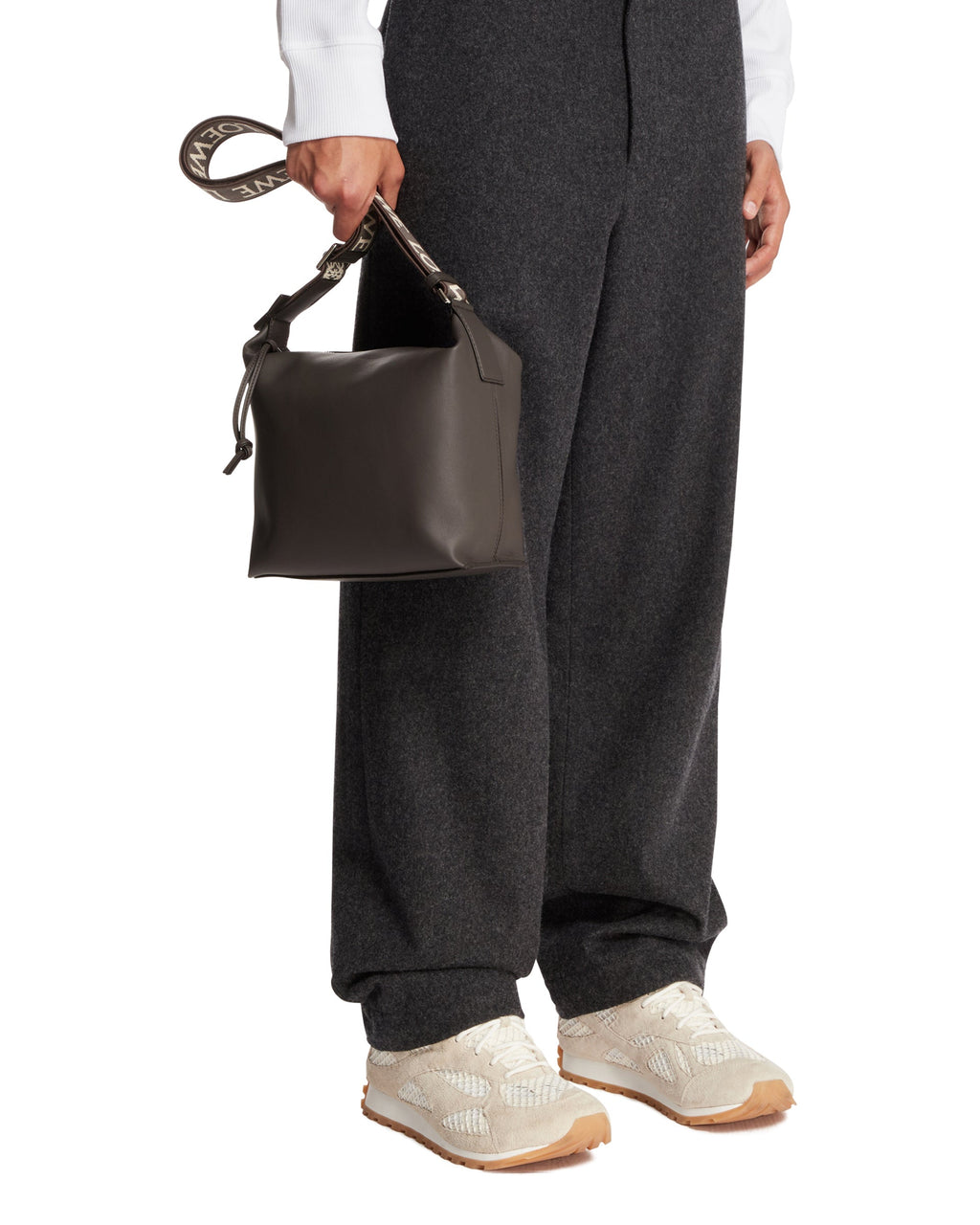 Dark Gray Cubi Shoulder Bag Loewe – Гарантія оригінальності – детальний вид