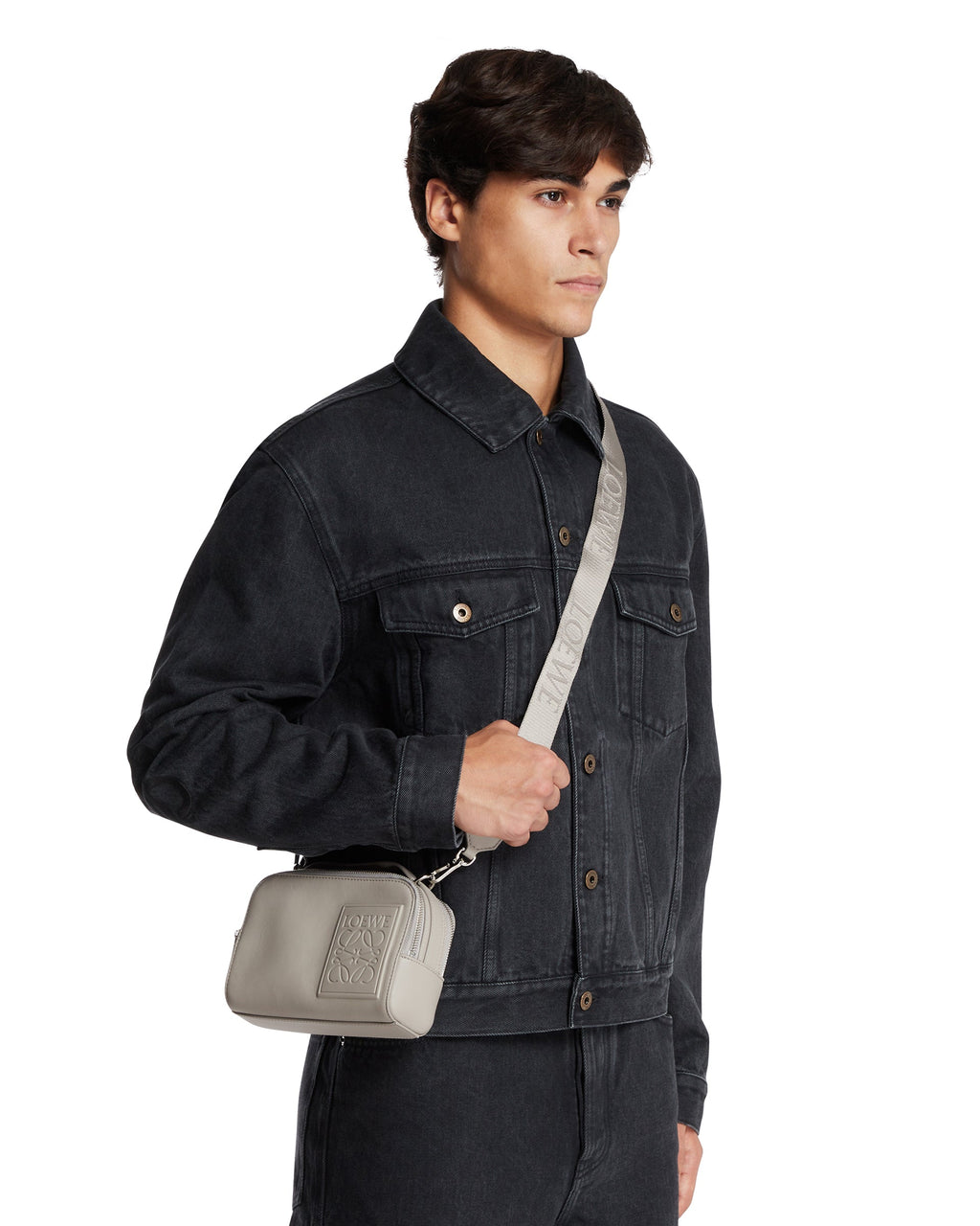 Gray Mini Camera Crossbody Bag Loewe – Гарантія оригінальності – детальний вид