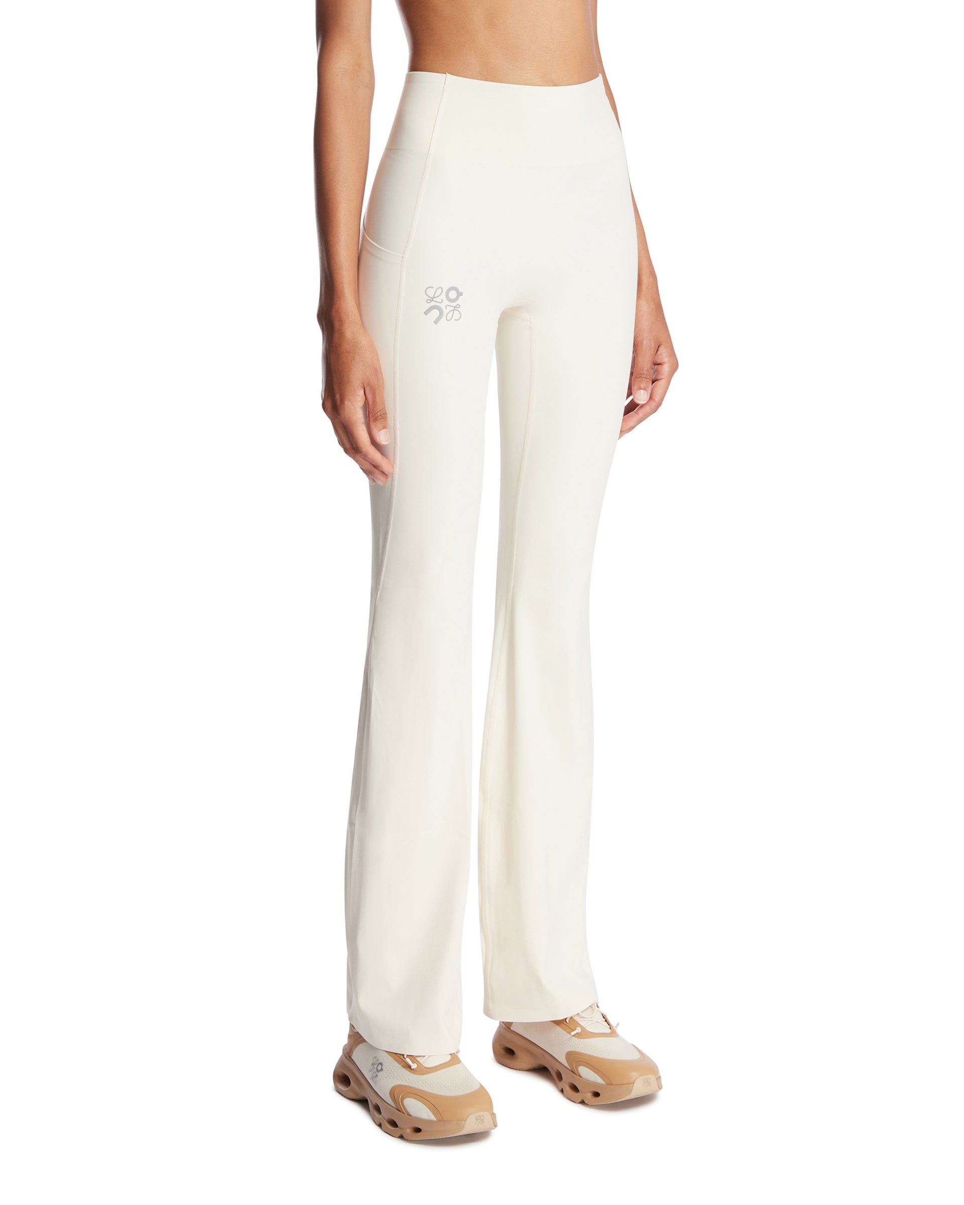 X On White Flared Leggings Loewe – Гарантія оригінальності – вид ззаду
