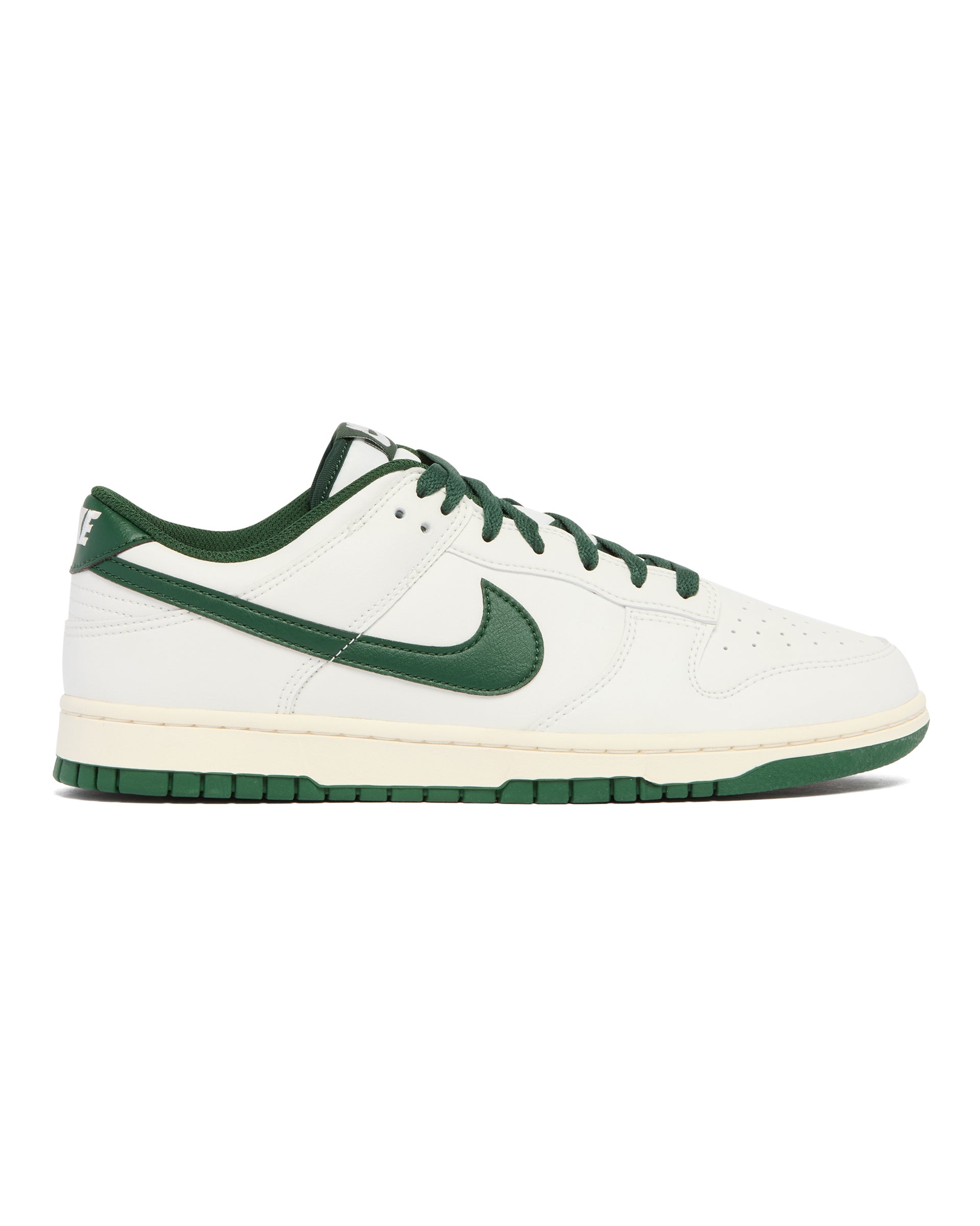 Оригінальна White Dunk Low Retro Sneakers Nike – вид ззаду