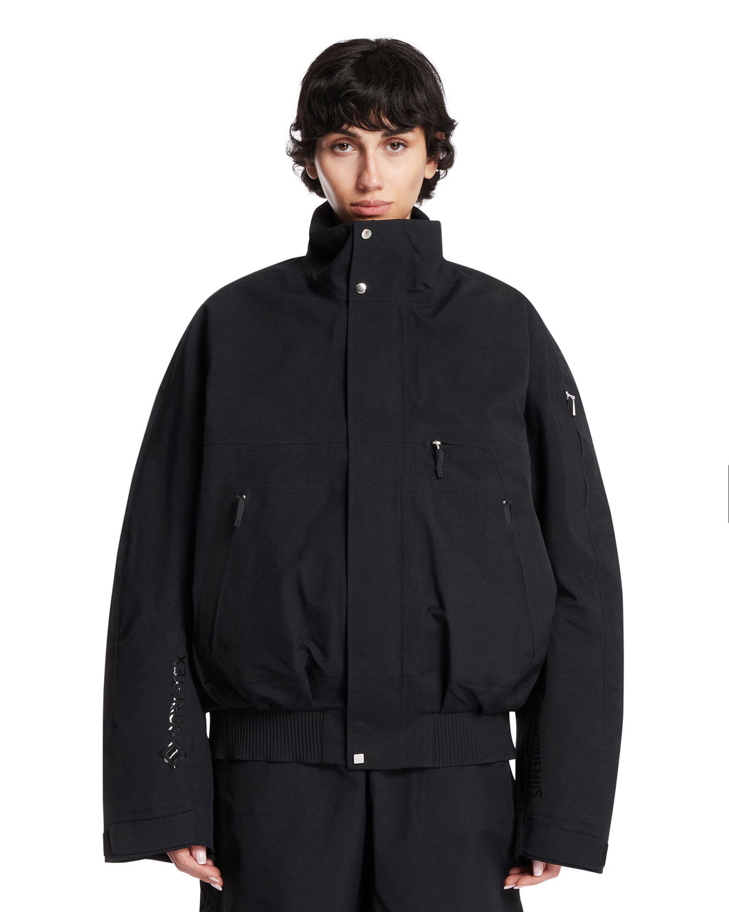 Nike Outerwear оригінал | Швидка доставка Україна – боковий вид