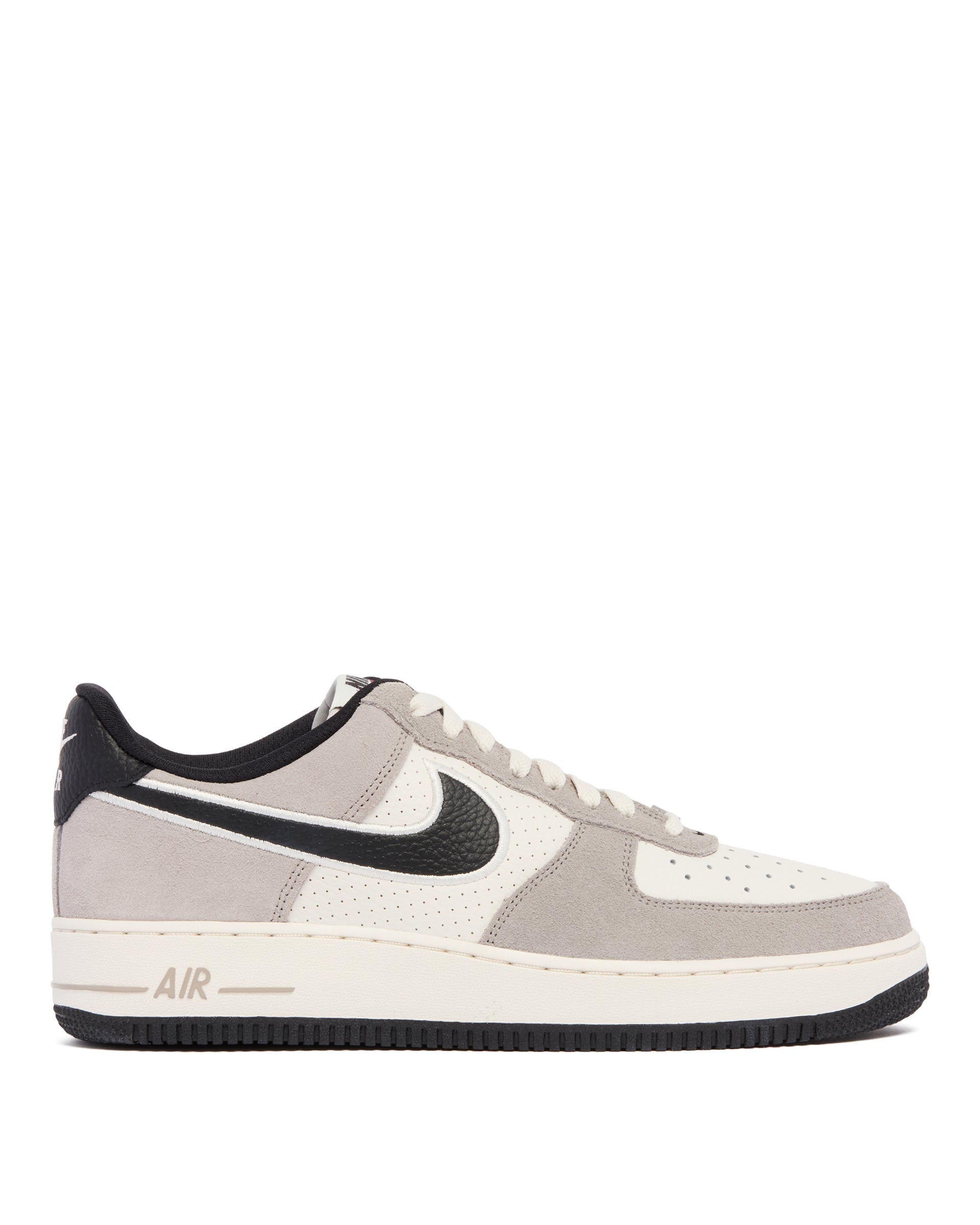 White Air Force 1 07 Lv8 Sneakers Nike – Гарантія оригінальності – боковий вид