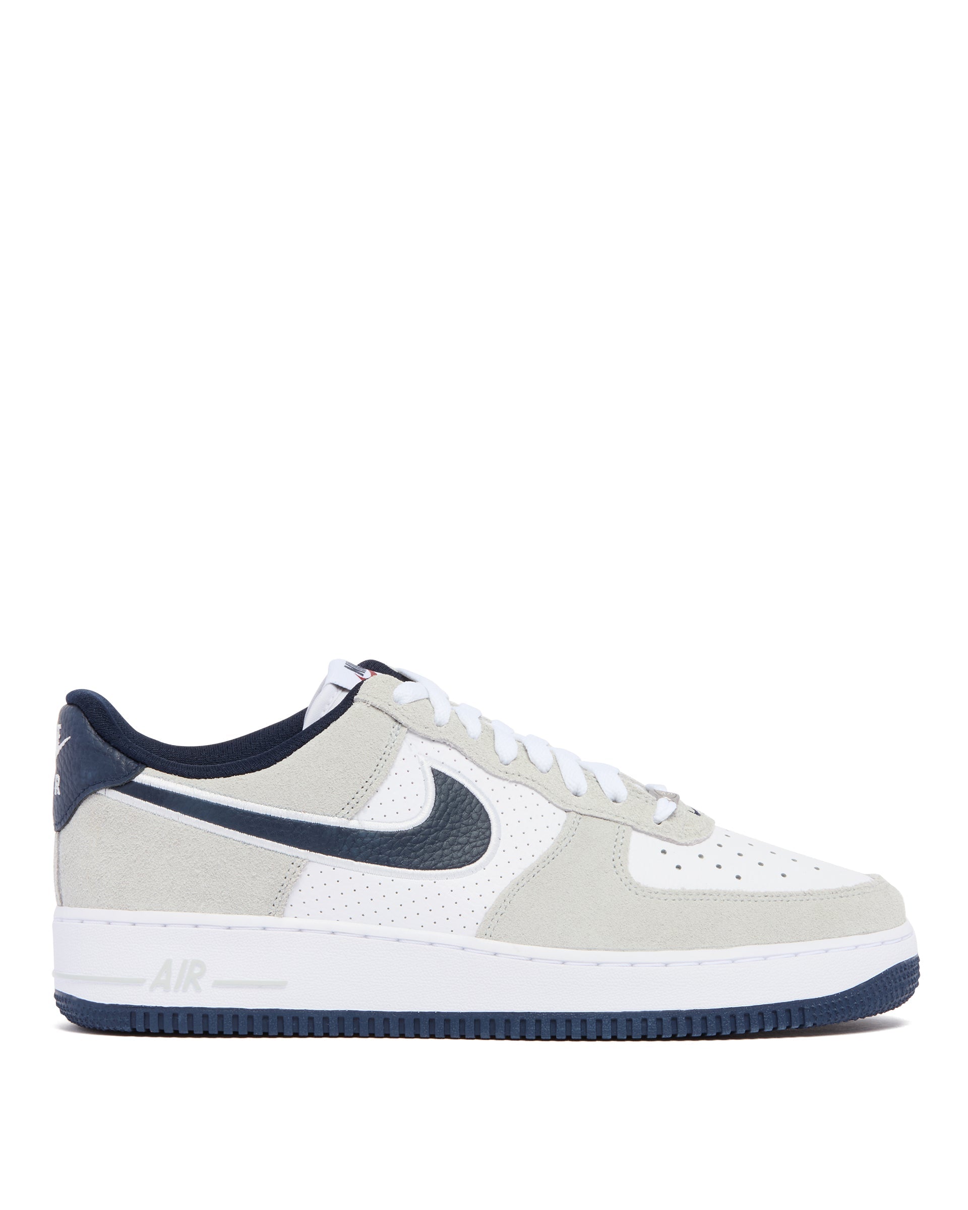 White Air Force 1 07 Lv8 Sneakers Nike – Гарантія оригінальності – боковий вид