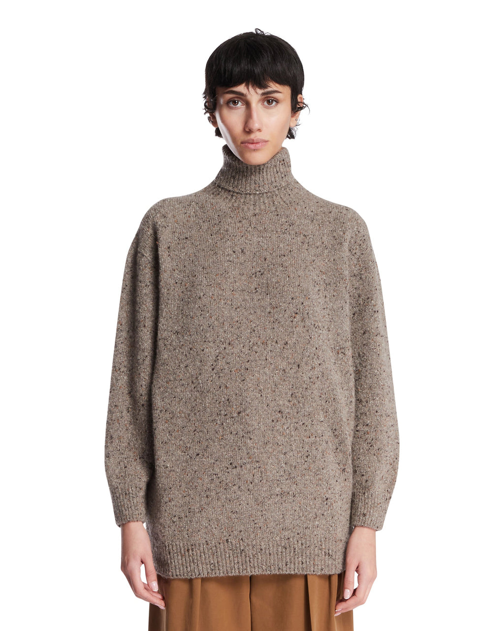 Beige Mirai Cashmere Turtleneck Sweater The row – Гарантія оригінальності – боковий вид