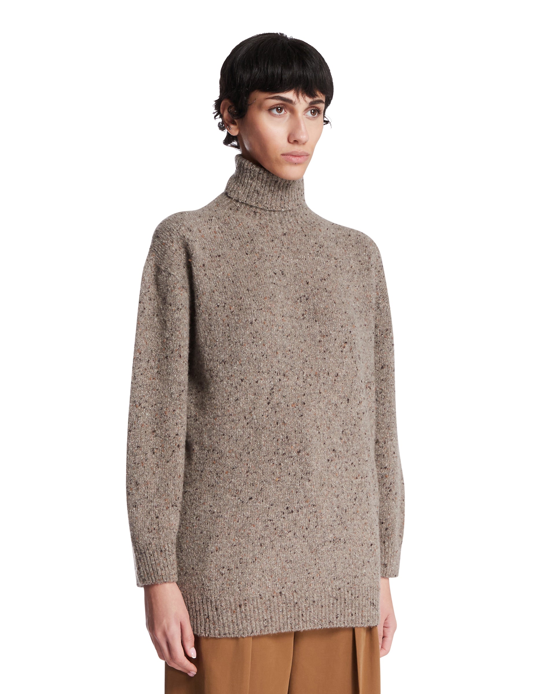 Beige Mirai Cashmere Turtleneck Sweater The row – Гарантія оригінальності – вид ззаду