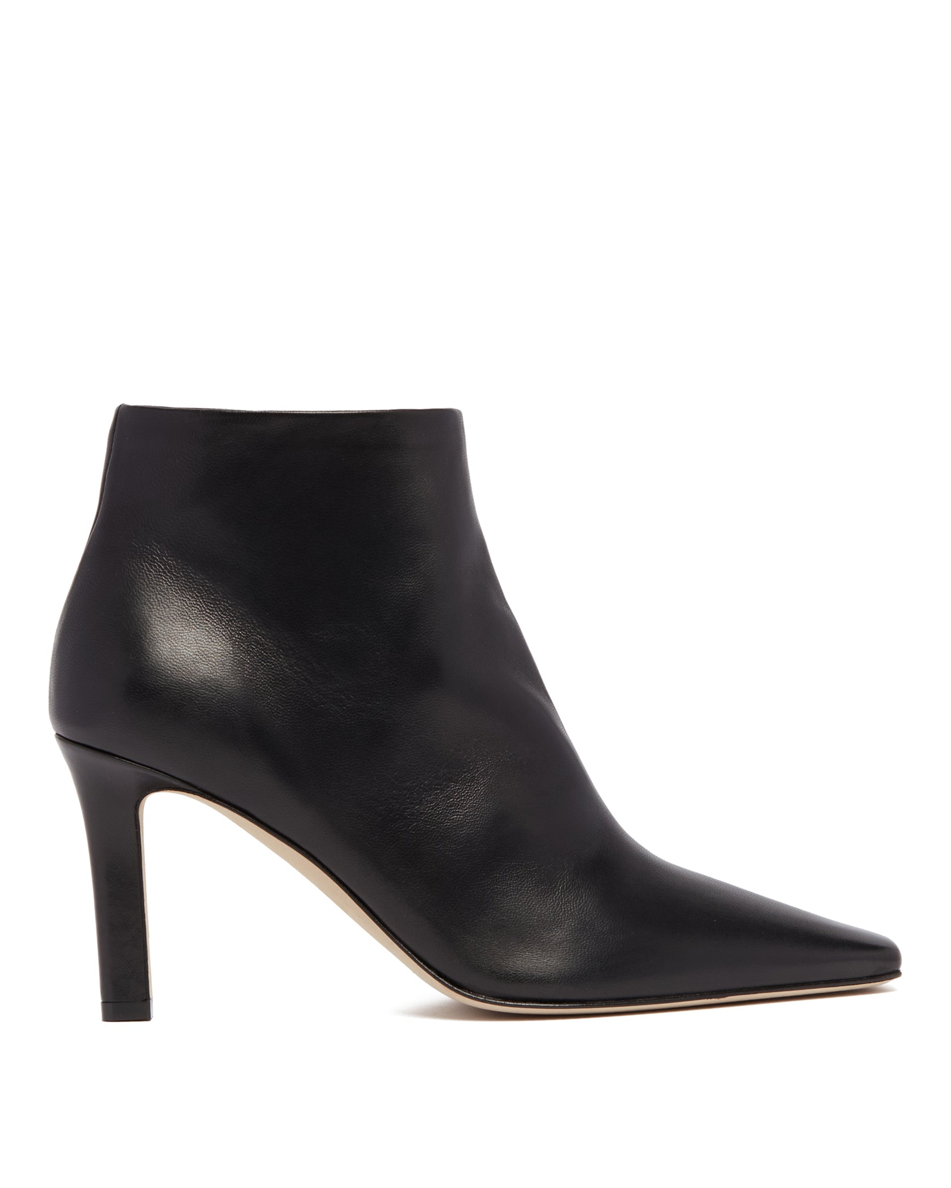 Оригінальна Black Leather Ankle Boots The row – боковий вид