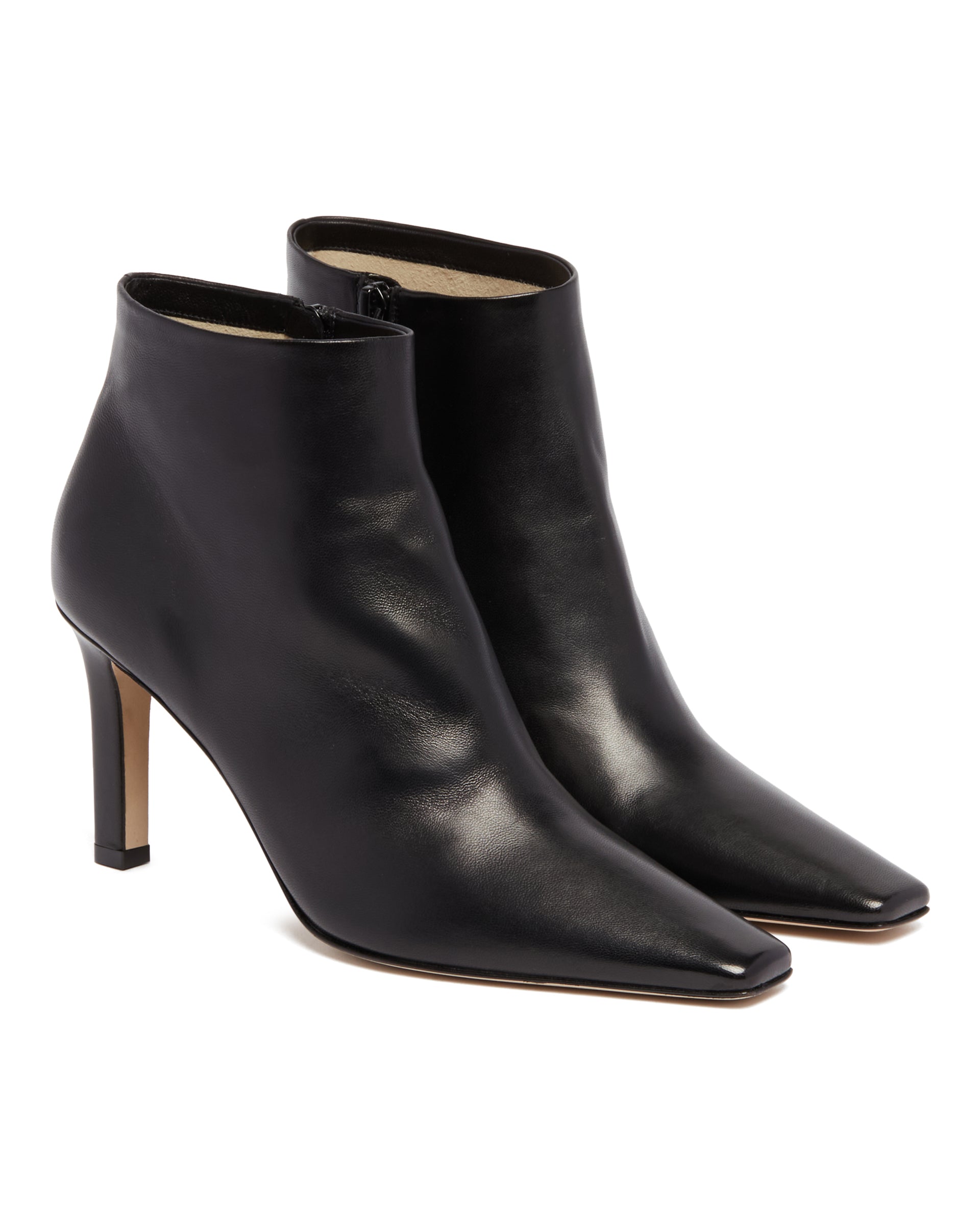 Оригінальна Black Leather Ankle Boots The row – детальний вид