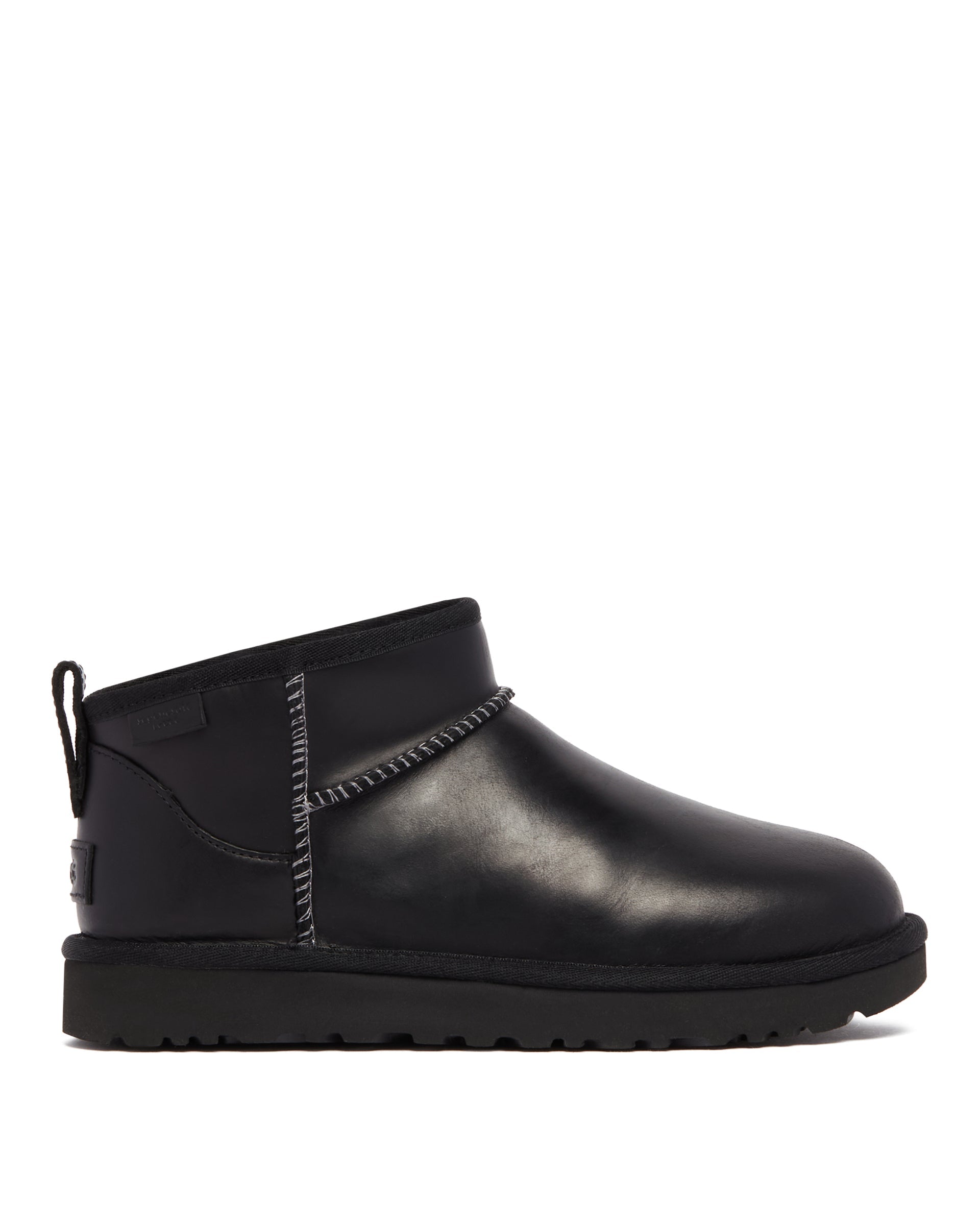 Оригінальна Black Classic Ultra Mini Leather Regenerate Boots Ugg – боковий вид