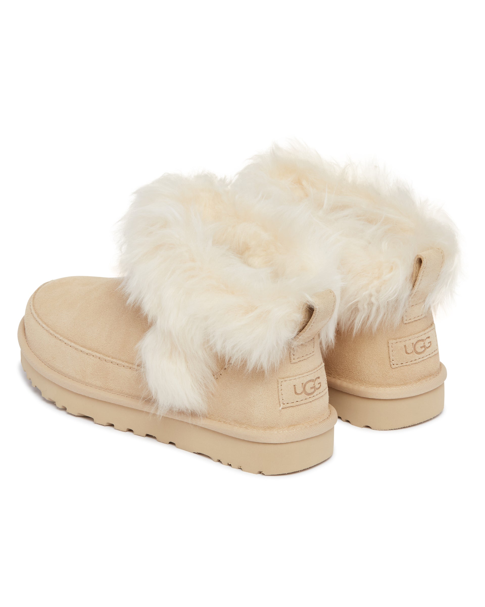 Beige Classic Ultra Mini Chalet Boots Ugg – Гарантія оригінальності – вид ззаду
