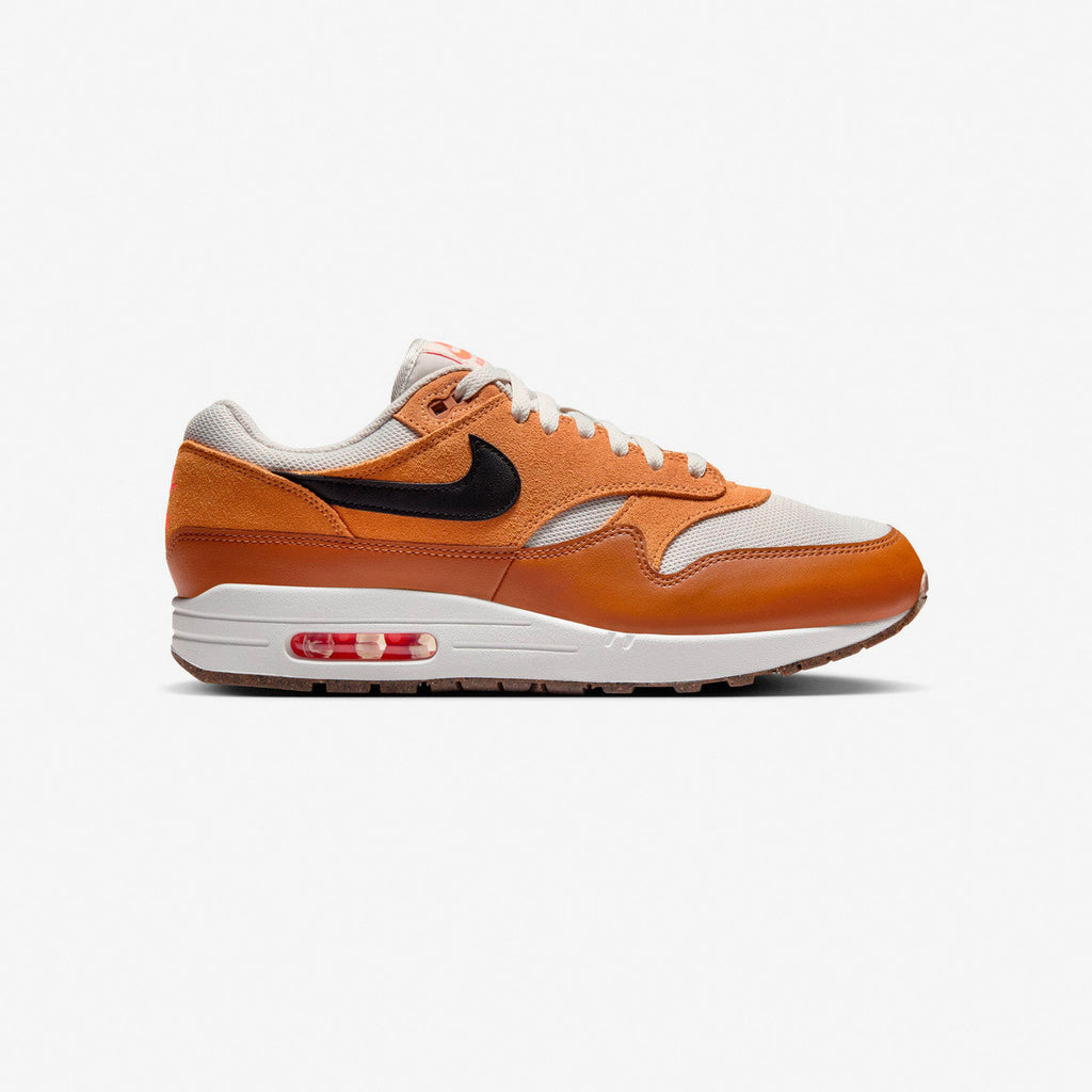 Nike Footwear оригінал | Швидка доставка Україна – боковий вид