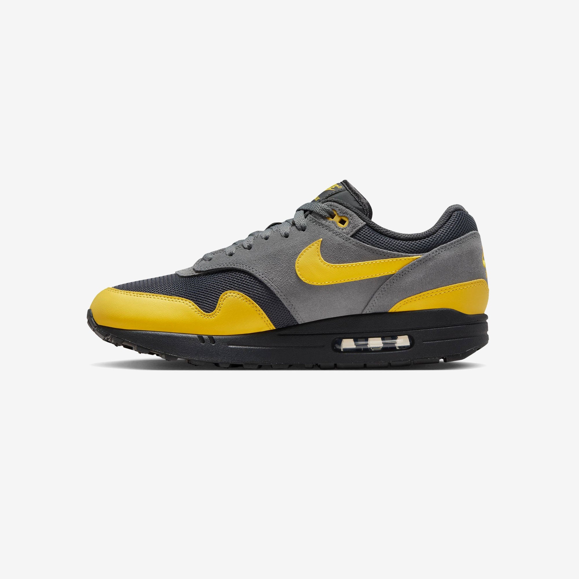 Оригінальна Air Max 1 Essential Nike – вид ззаду