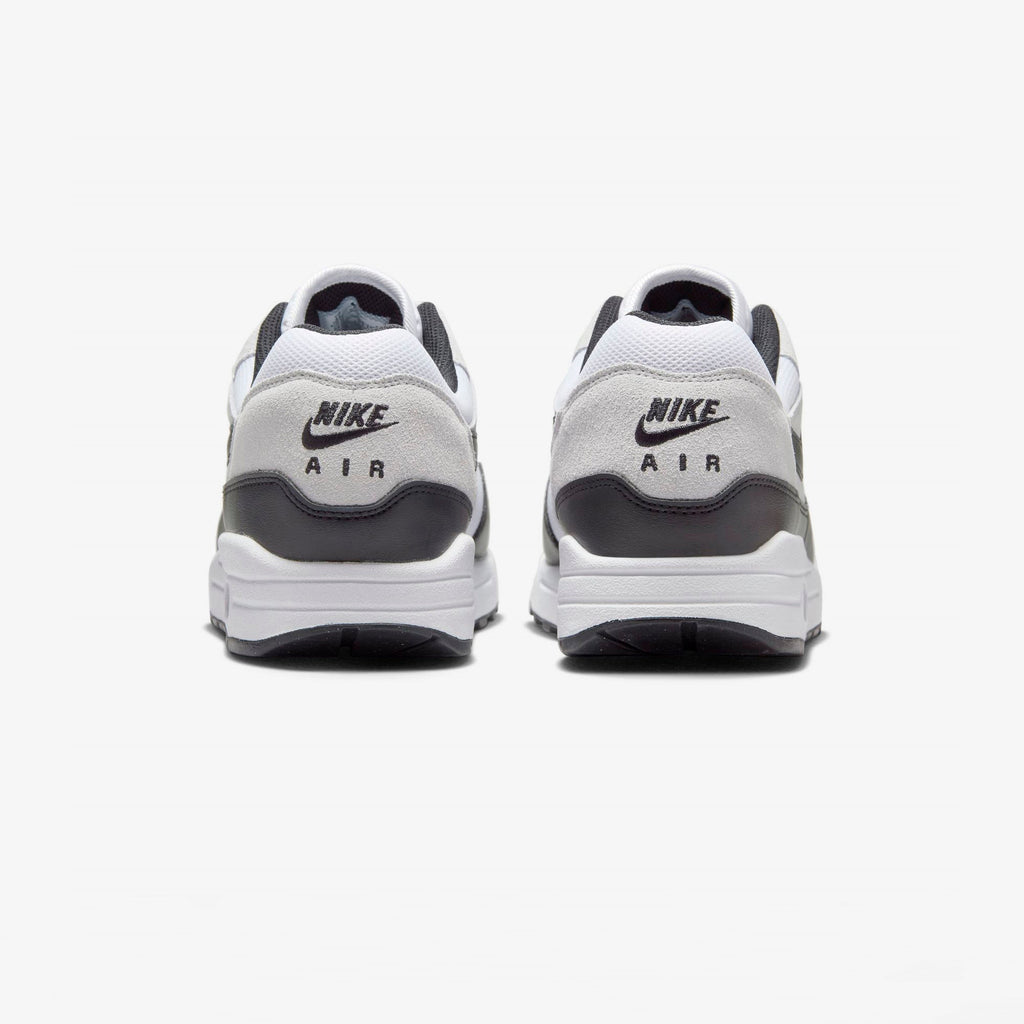 Оригінальна Air Max 1 Essential Nike – детальний вид