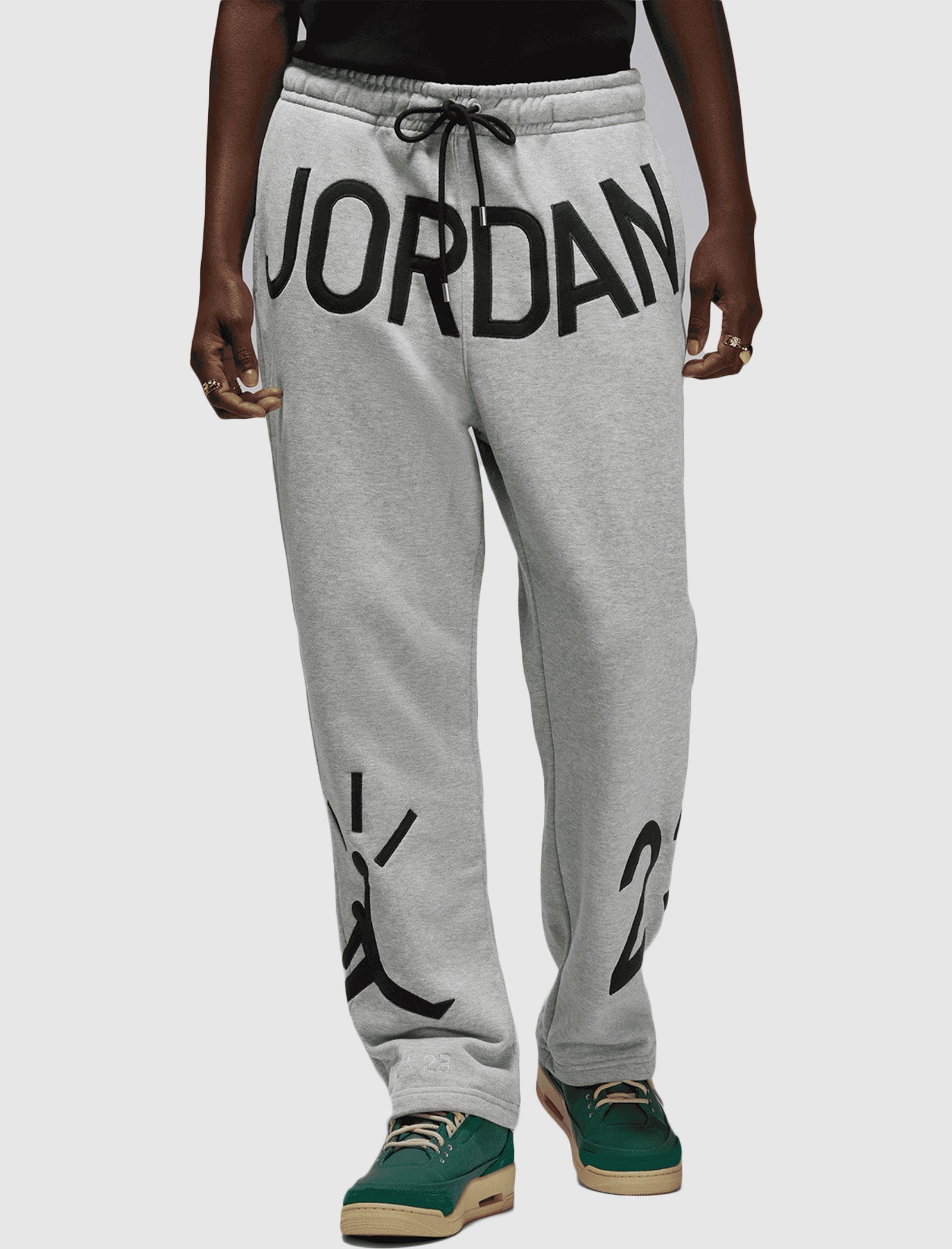 Nina Chanel Abney Sweatpants Nike – Гарантія оригінальності – боковий вид