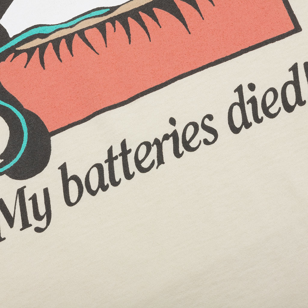 Оригінальна Dead Batteries Tee Gallery department – детальний вид