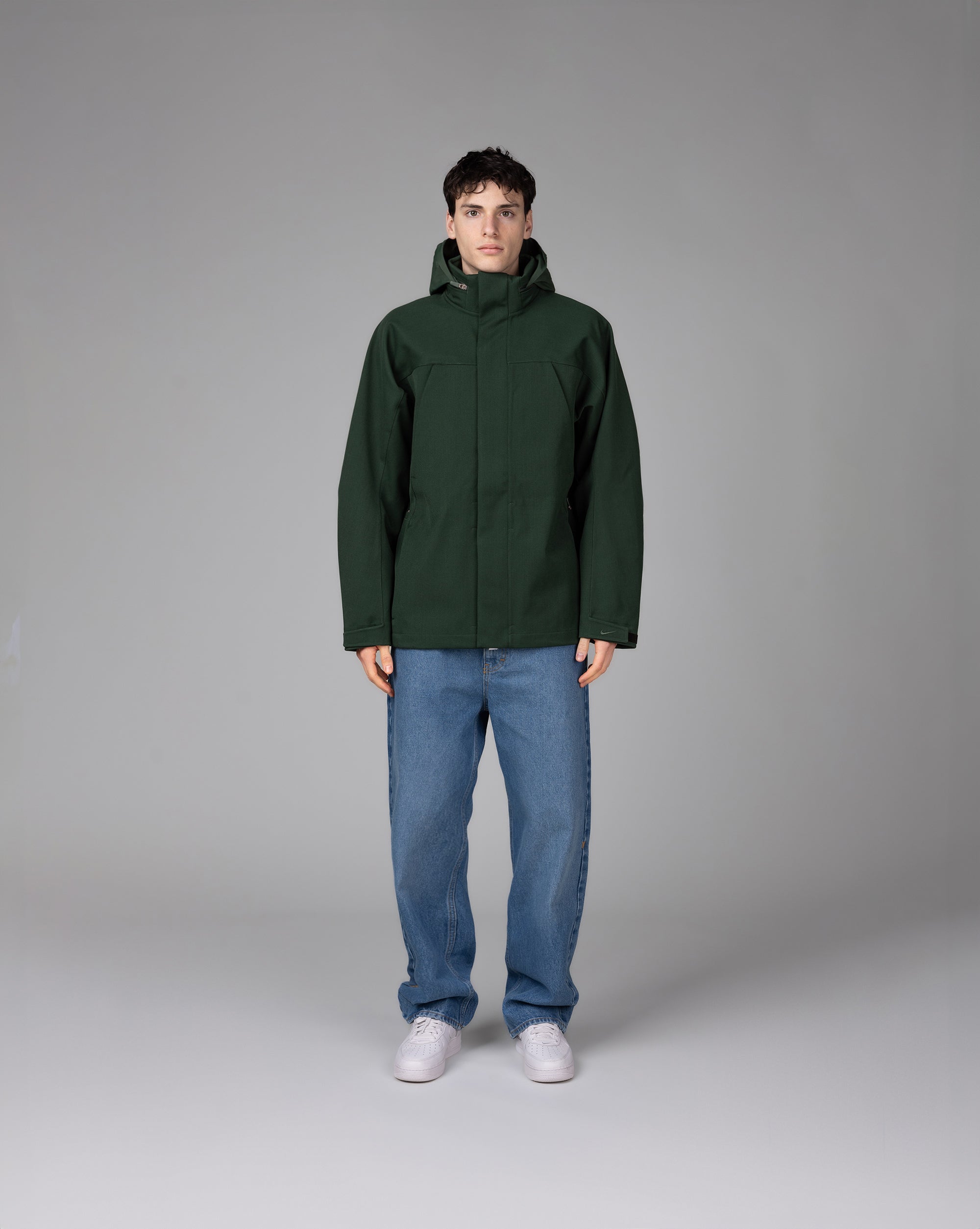 Nike Outerwear оригінал | Швидка доставка Україна – вид ззаду