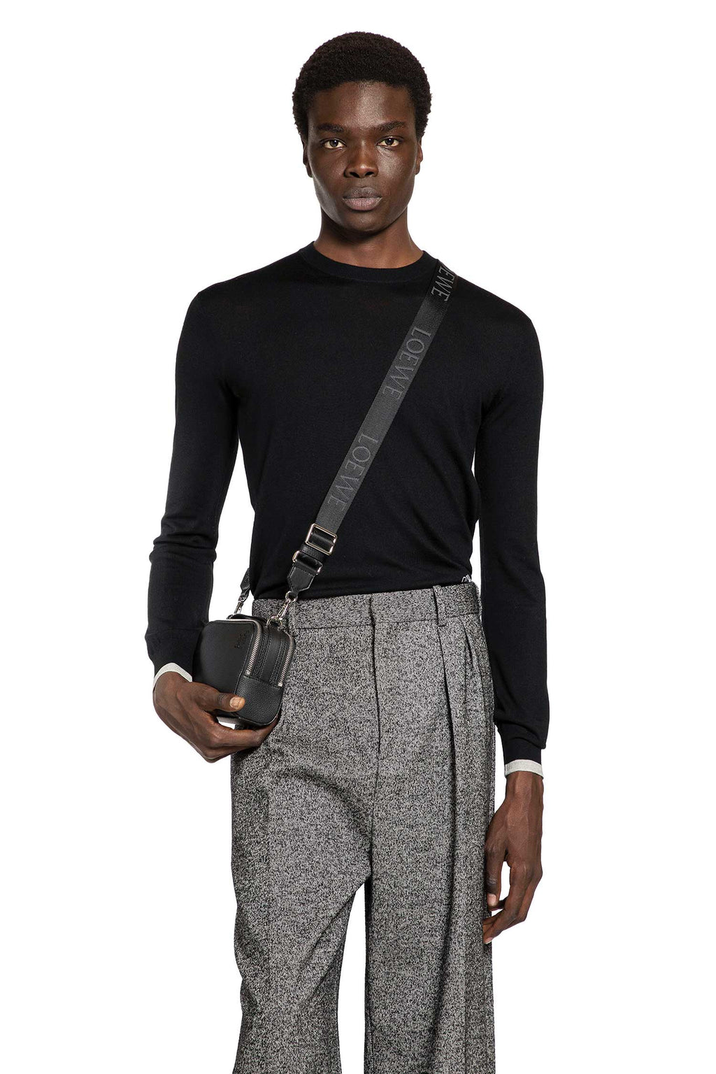Anagram Sweater In Wool Loewe оригінал – Купити в Україні – боковий вид