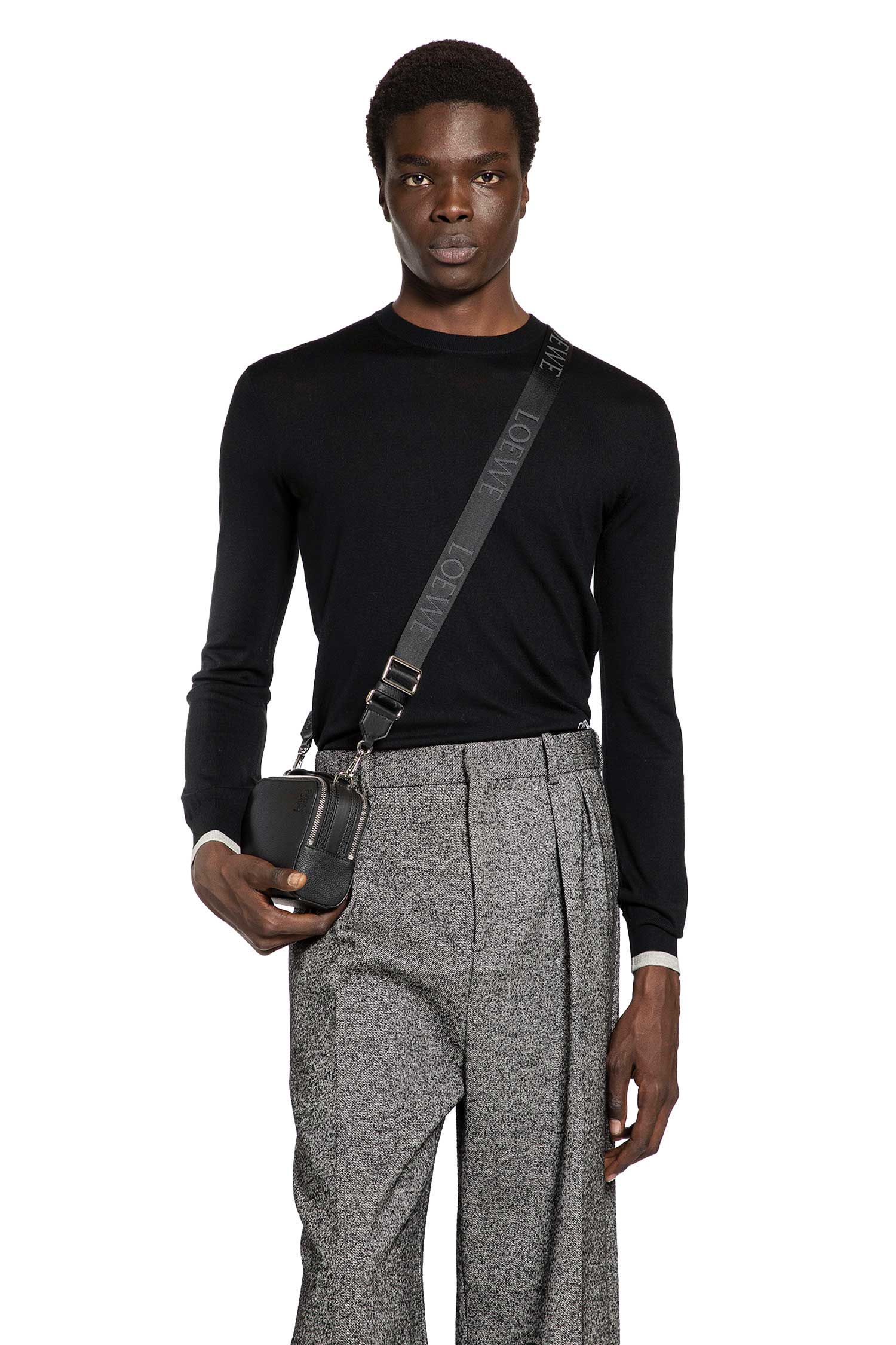 Anagram Sweater In Wool Loewe оригінал – Купити в Україні – боковий вид