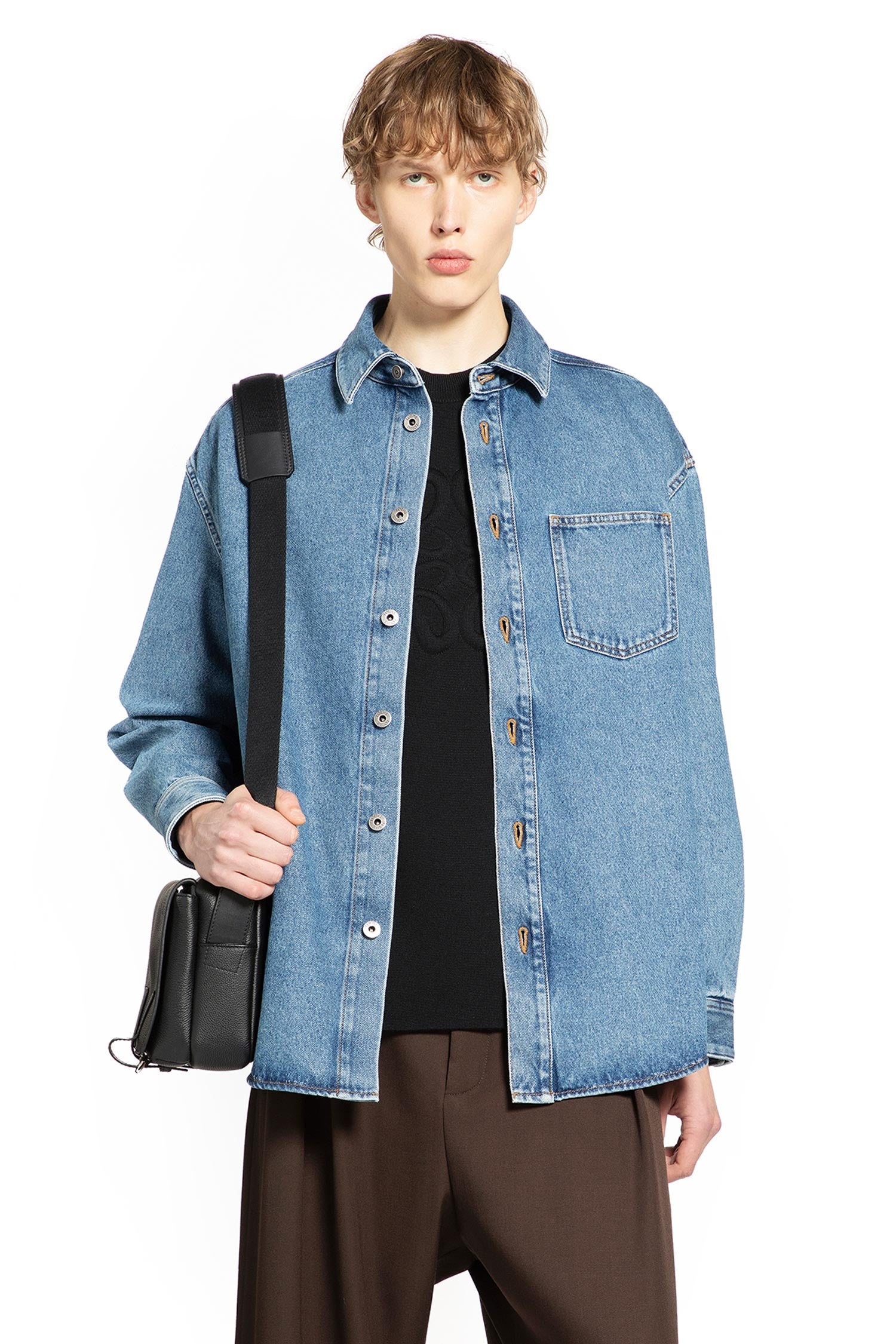 Anagram Overshirt In Denim Loewe – Гарантія оригінальності – боковий вид