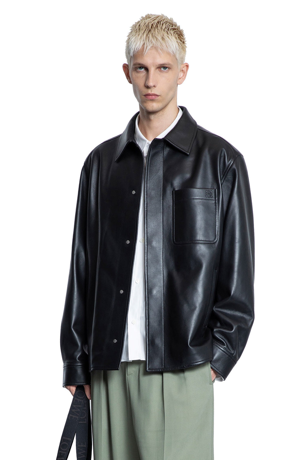 Overshirt In Nappa Lambskin Loewe – Гарантія оригінальності – боковий вид