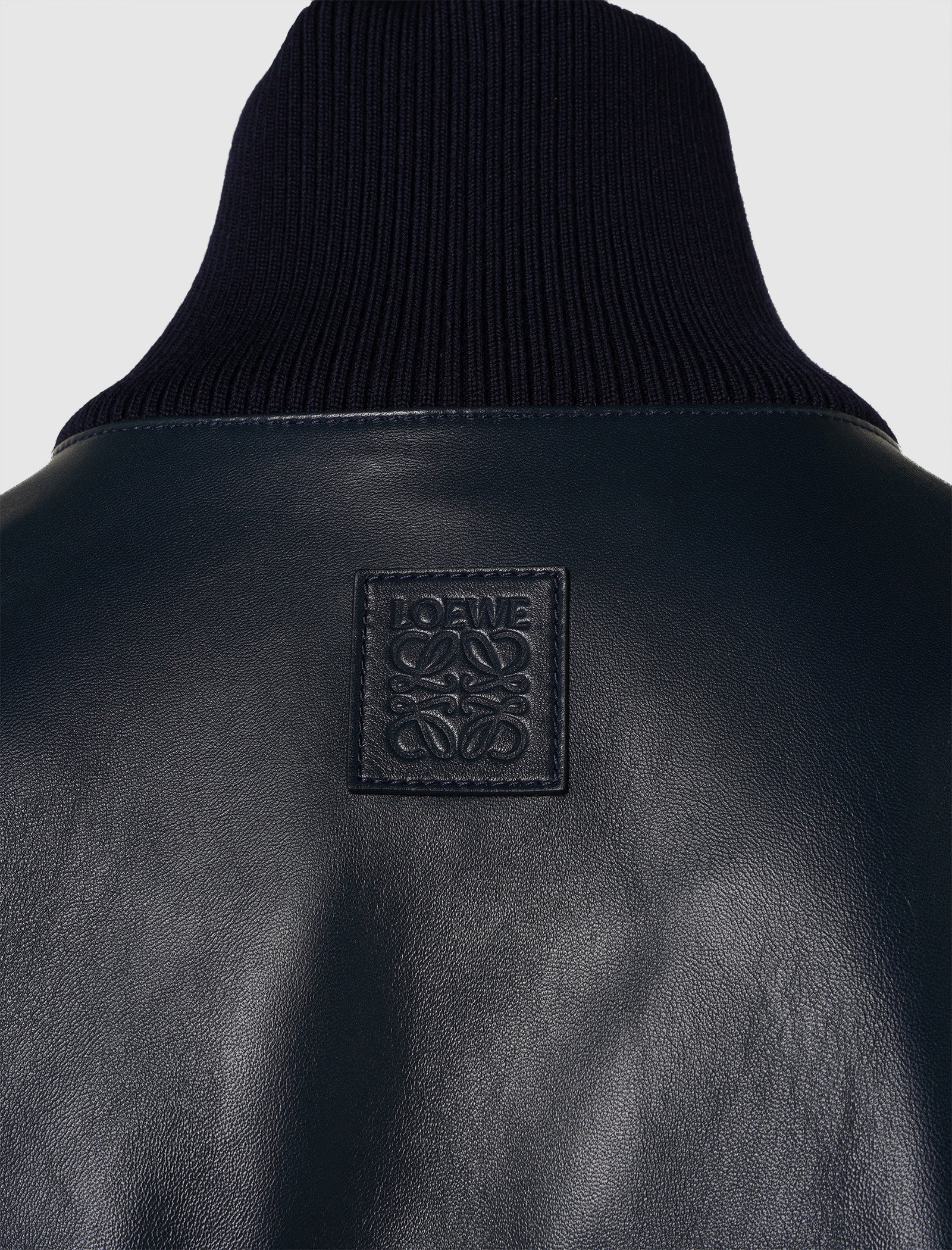 Bomber Jacket Loewe оригінал – Купити в Україні – вид ззаду