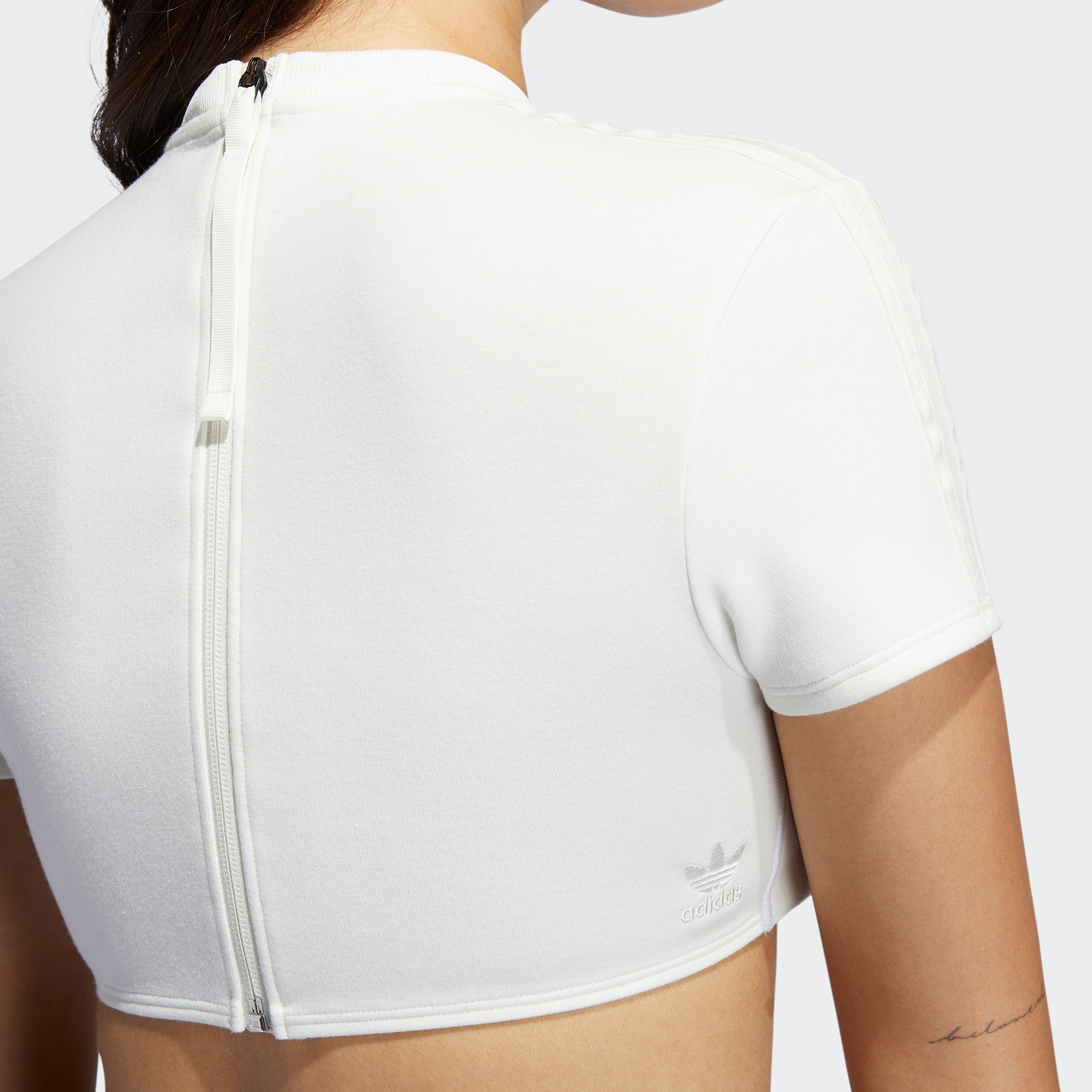 Womens Crop Top White Adidas – Гарантія оригінальності – збільшений вид - ADIDAS