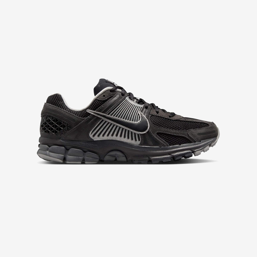 Nike Footwear оригінал | Швидка доставка Україна – боковий вид