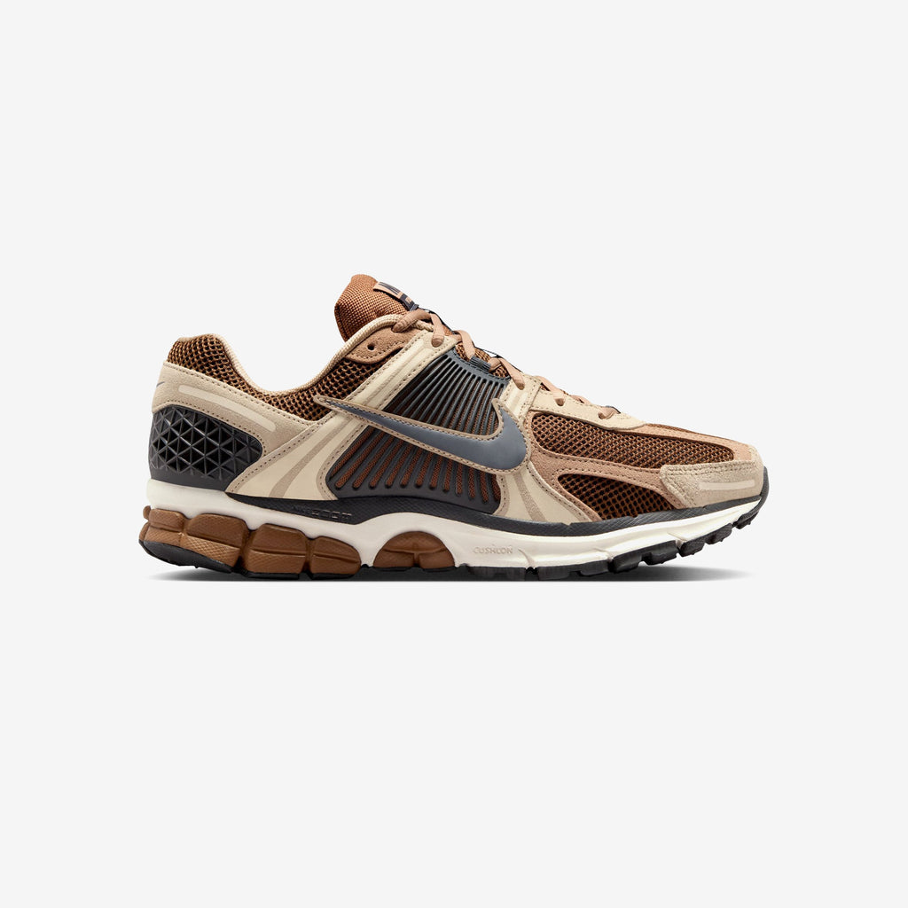 Nike Footwear оригінал | Швидка доставка Україна – боковий вид