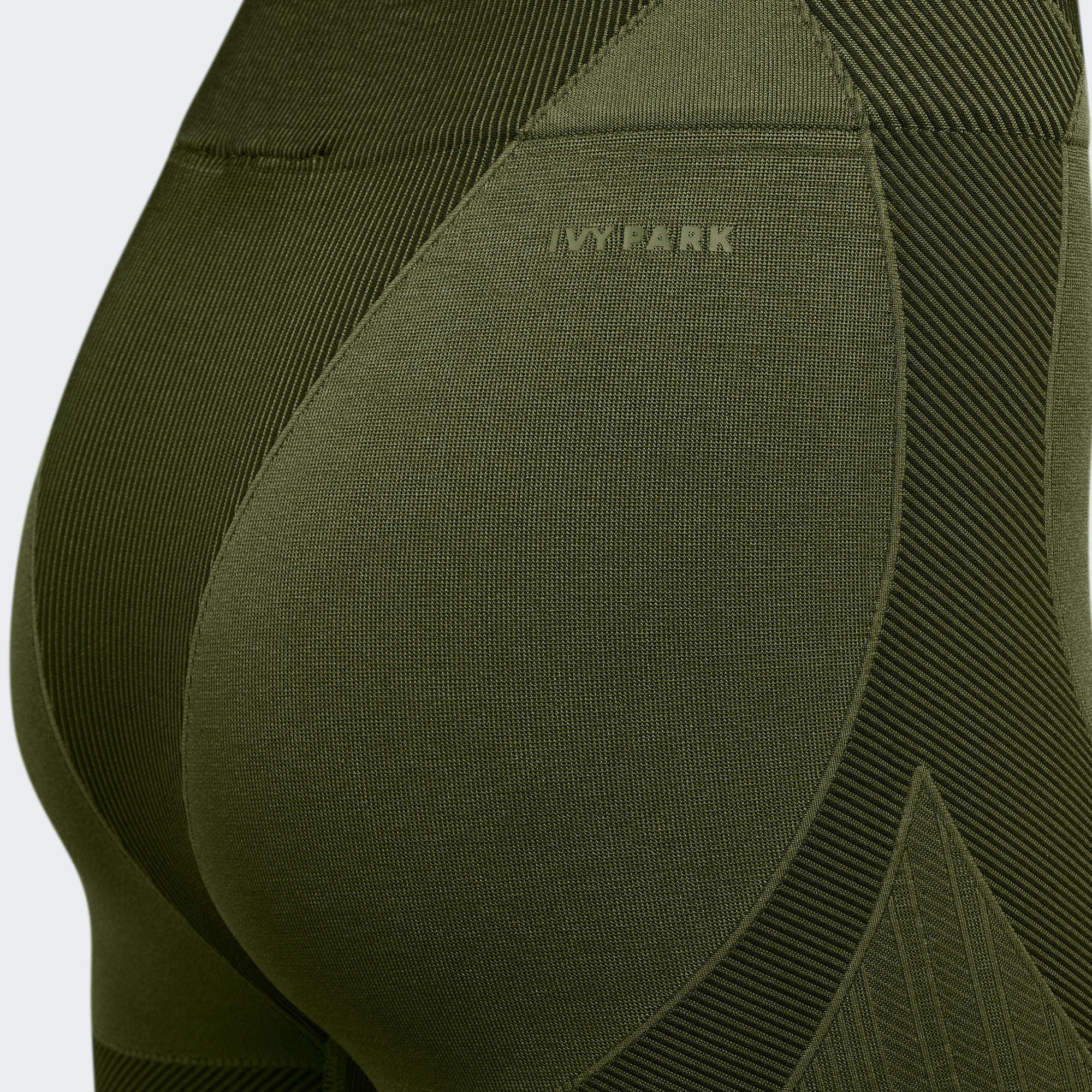 Оригінальна Womens Short Tight Wild Pine Adidas – збільшений вид - ADIDAS