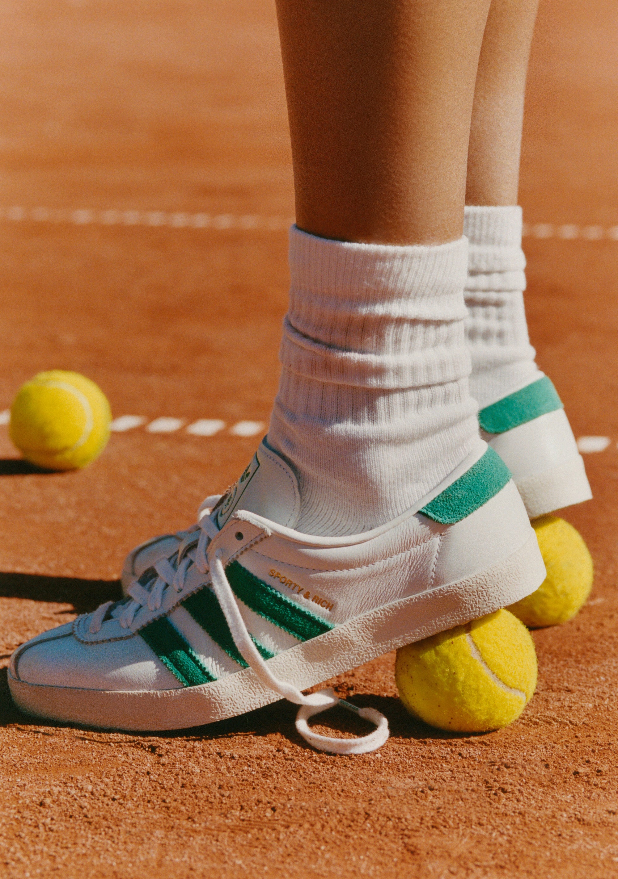 X Sporty & Rich Blanc Adidas оригінал – Купити в Україні – вид ззаду - ADIDAS