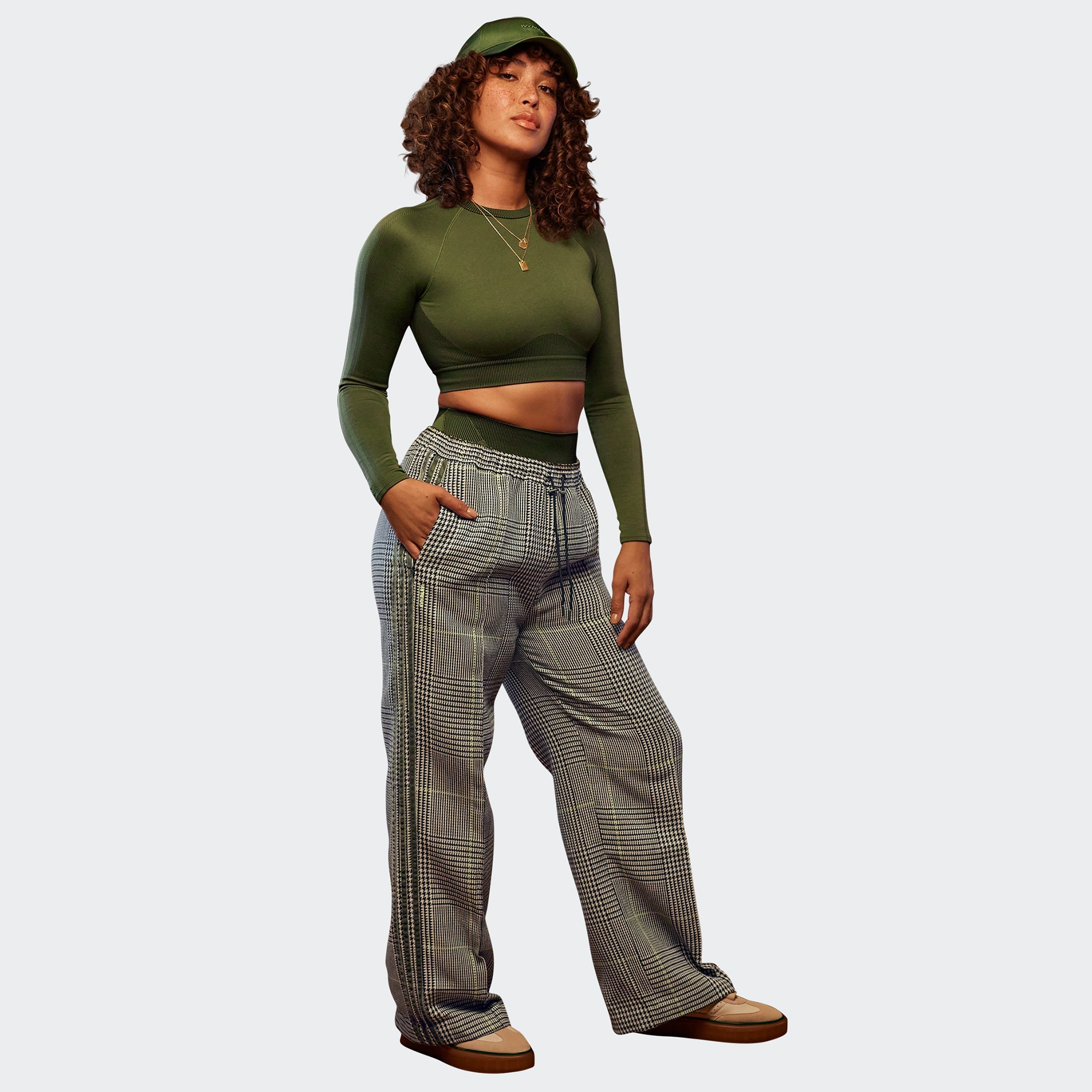 Womens Knit Crop Top 2.0 Wild Pine Adidas оригінал – Купити в Україні – вид ззаду - ADIDAS