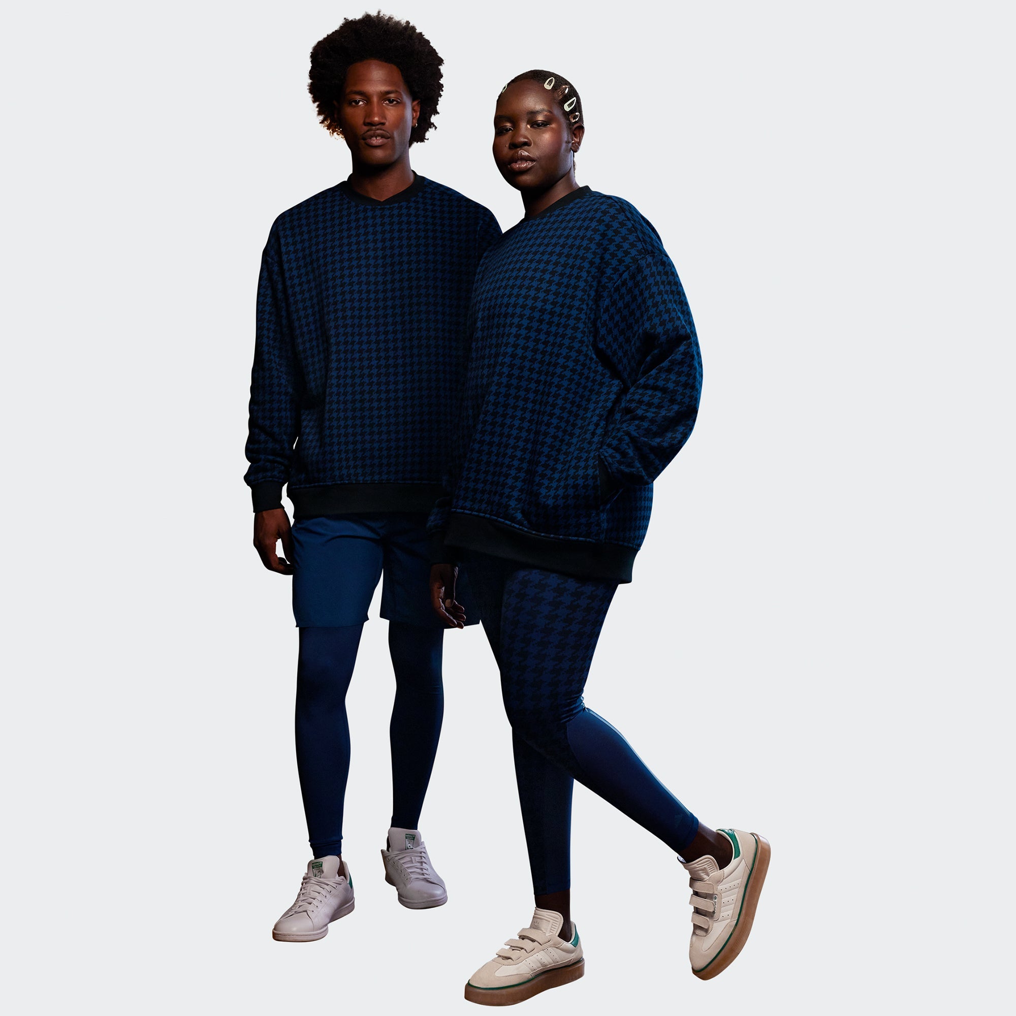 Crewneck Dark Blue Adidas – Гарантія оригінальності – детальний вид - ADIDAS