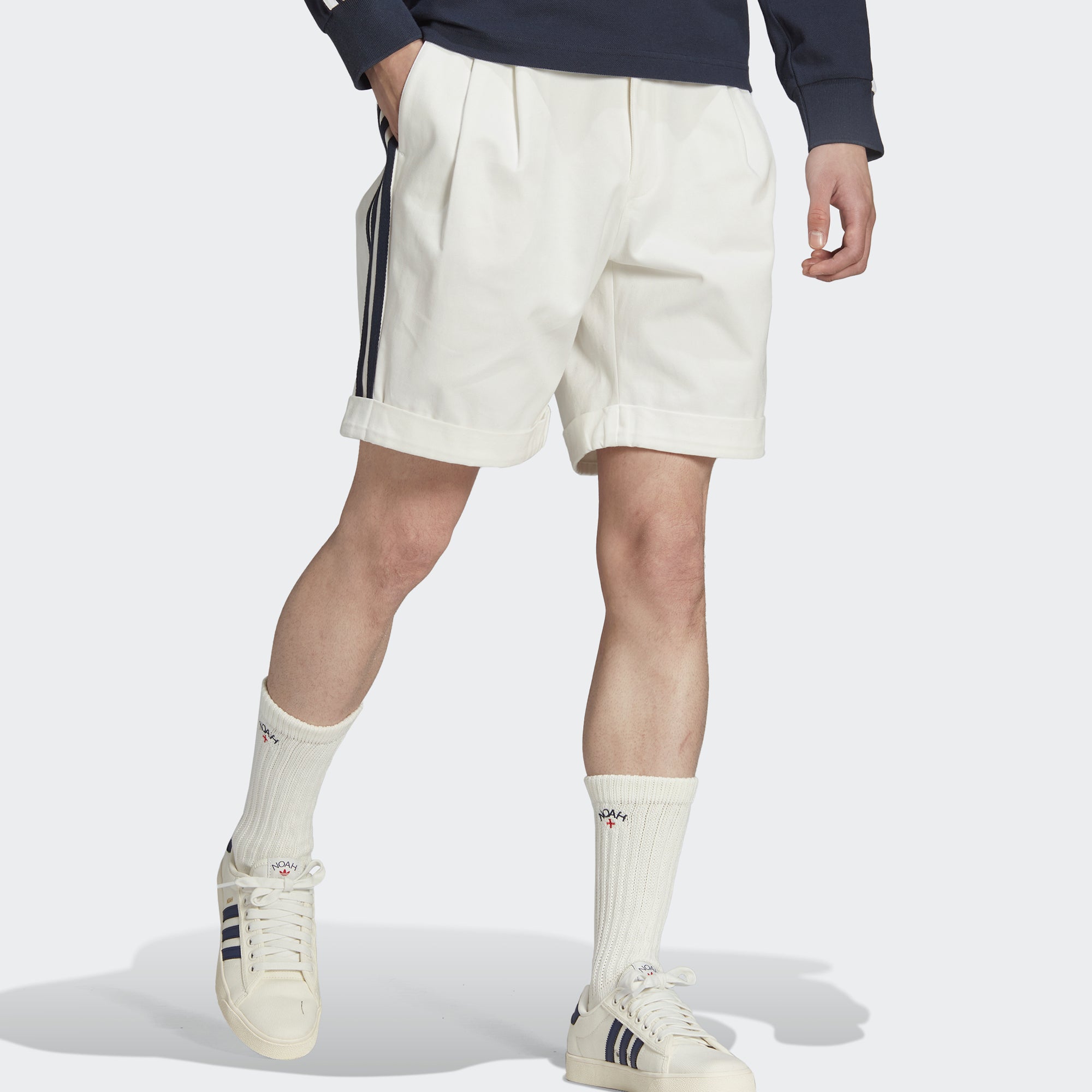 Adidas Bottoms оригінал | Швидка доставка Україна – вид ззаду - ADIDAS