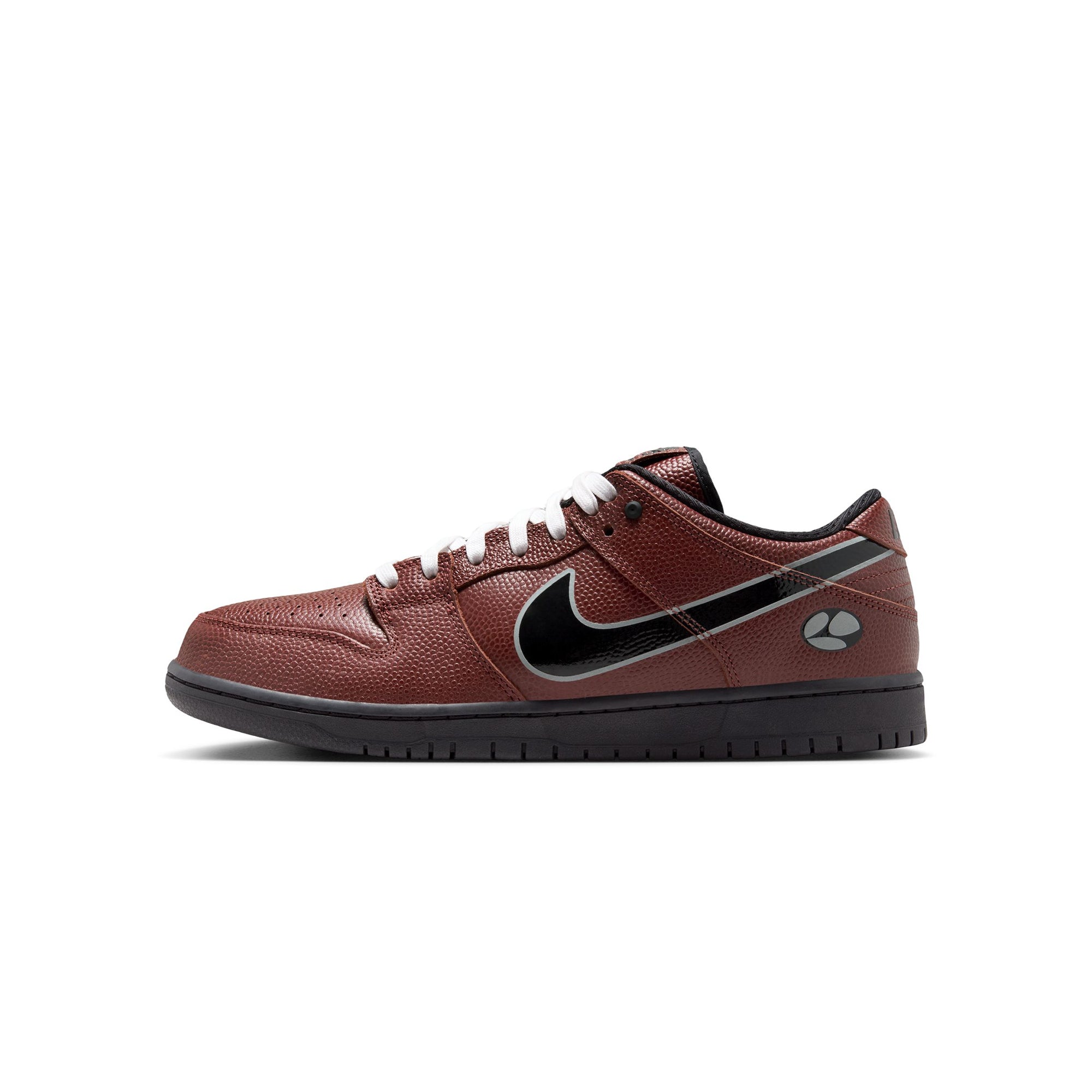 SB x Limosine Skateboards Mens Dunk Low Pro Shoes NIKE – Гарантія оригінальності – боковий вид