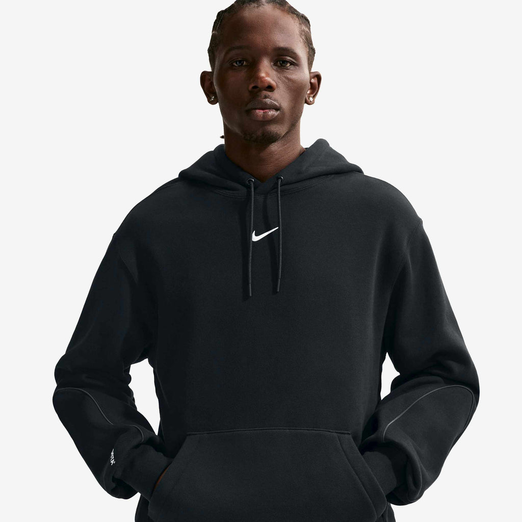 Оригінальна Cs Hoodie Fleece 2 Nike – вид ззаду