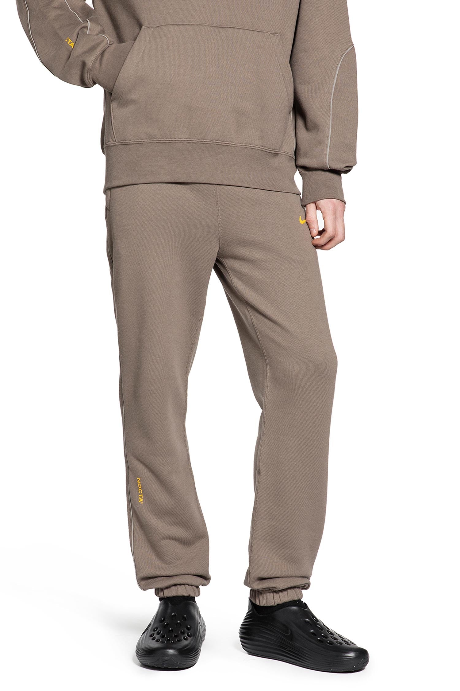 Fleece Cs Tracksuit Bottoms Nike – Гарантія оригінальності – боковий вид
