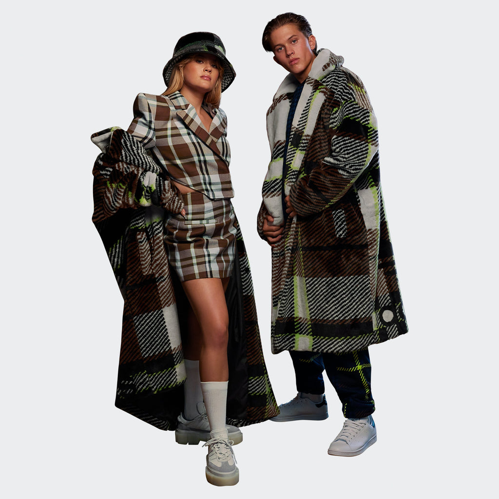 Оригінальна Long Plaid Faux Fur Jacket Clear Grey Adidas – вид ззаду