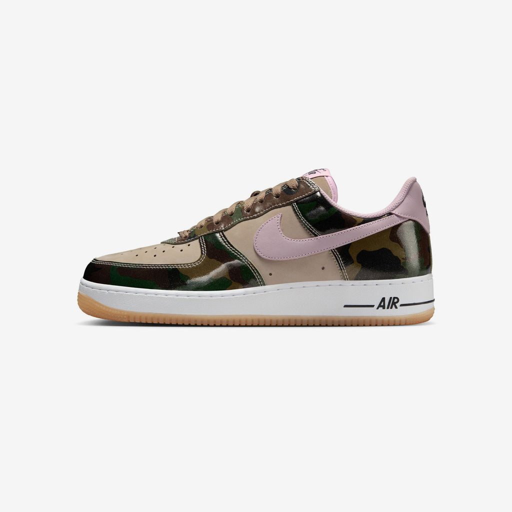 Оригінальна Air Force 1 Low Retro Nike – вид ззаду
