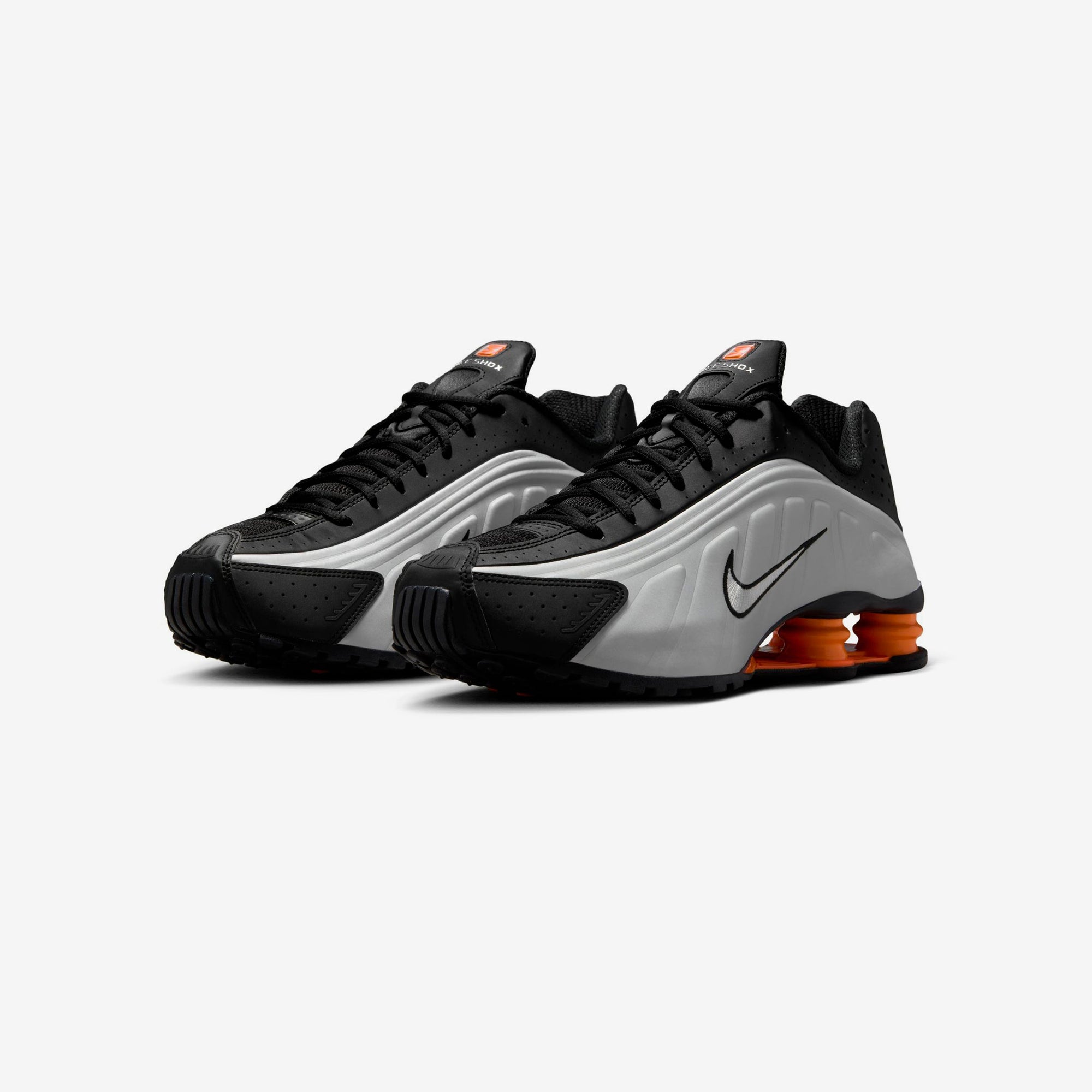 Оригінальна Shox R4 Nike – вид ззаду