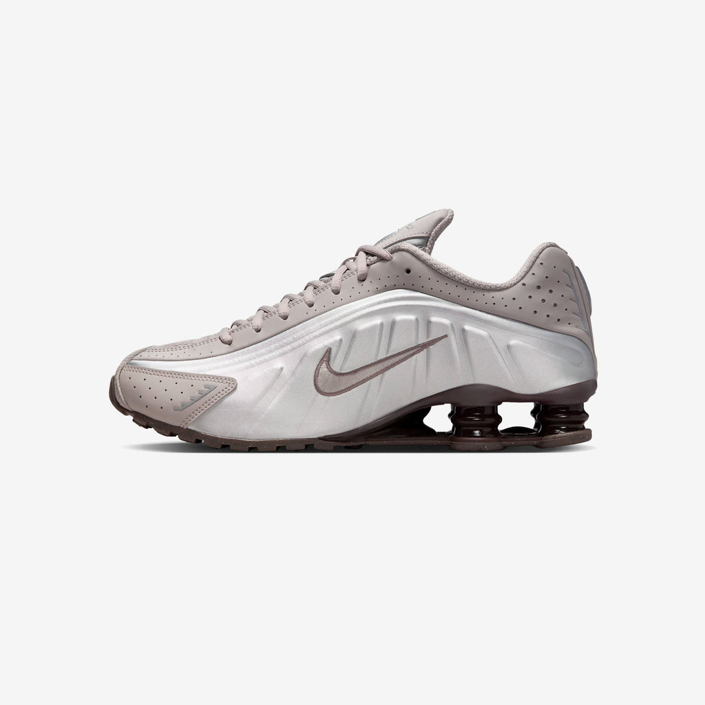Оригінальна Shox R4 Nike – вид ззаду