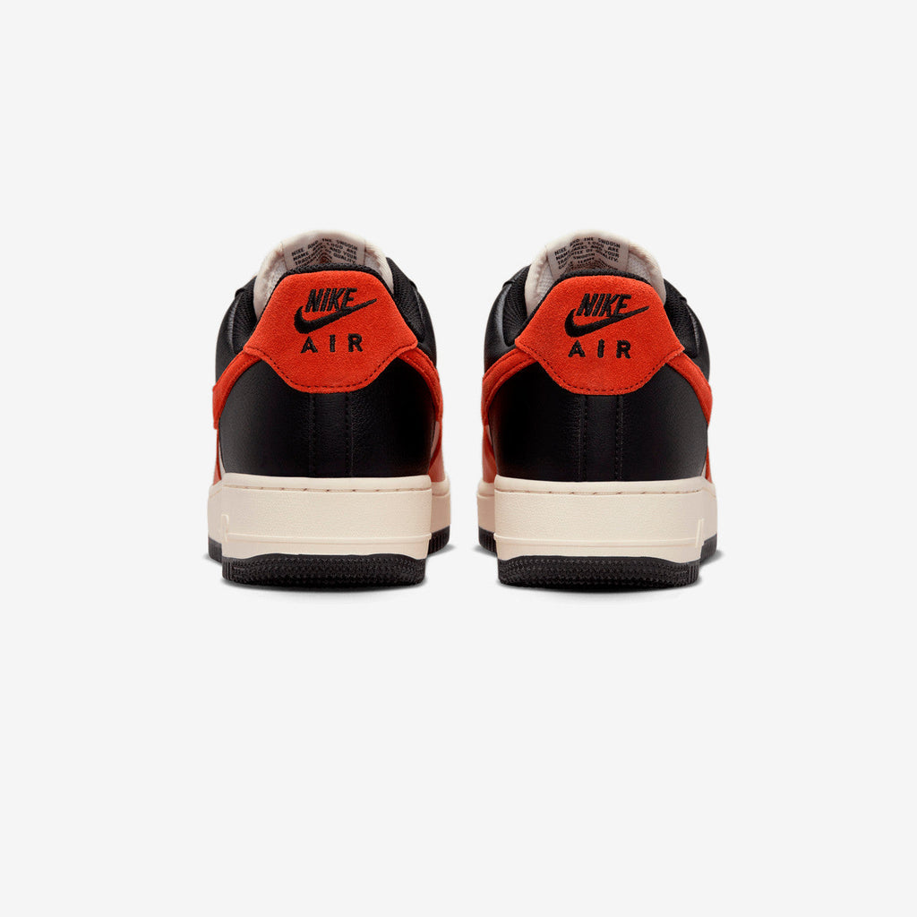 Оригінальна Air Force 1 07 Lv8 Nike – детальний вид