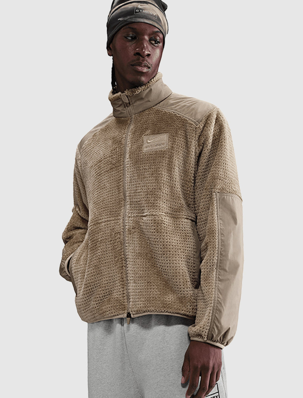 Оригінальна Stussy High-Loft Full-Zip Jacket Nike – боковий вид