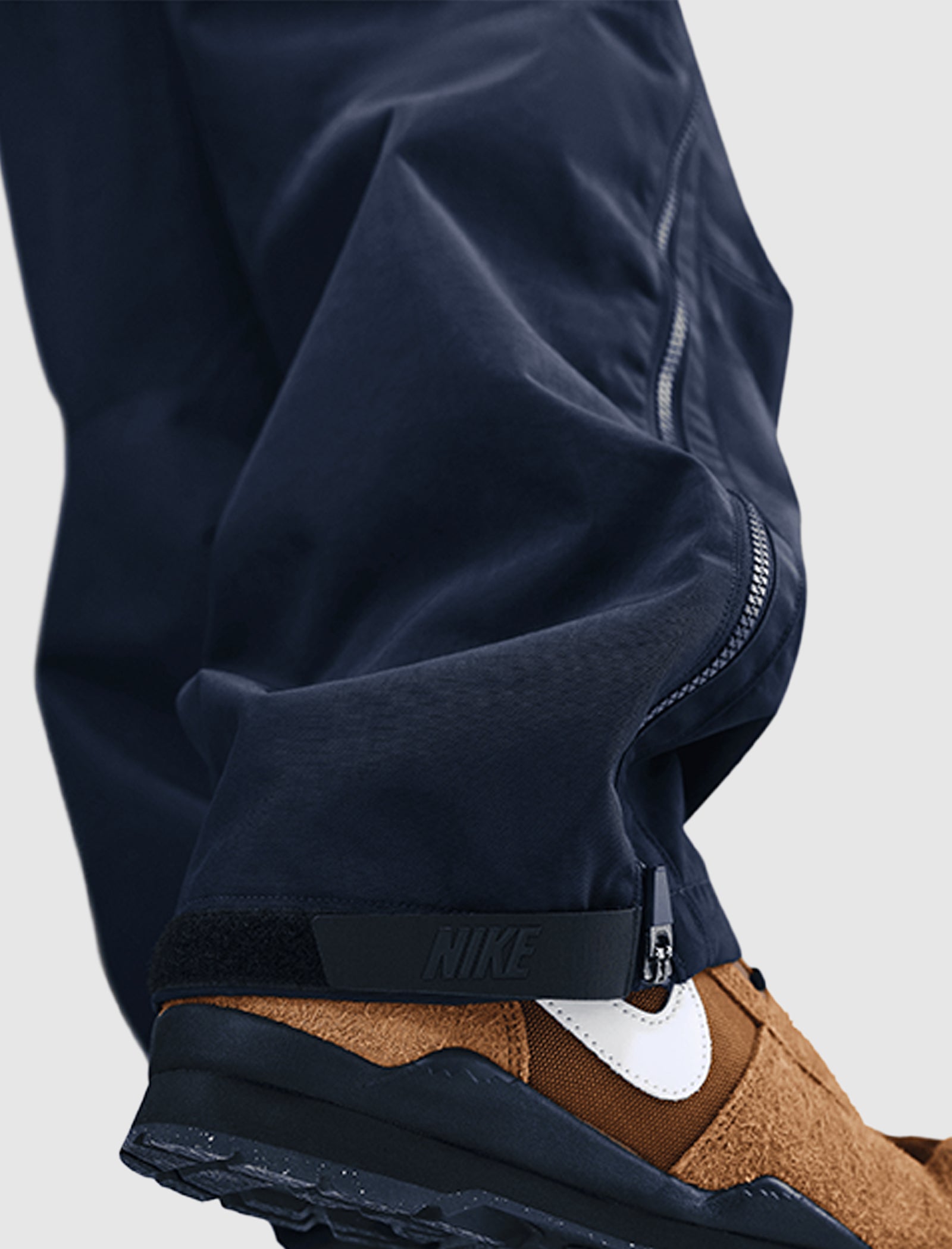 Оригінальна Stussy Utility Pants Nike – вид ззаду