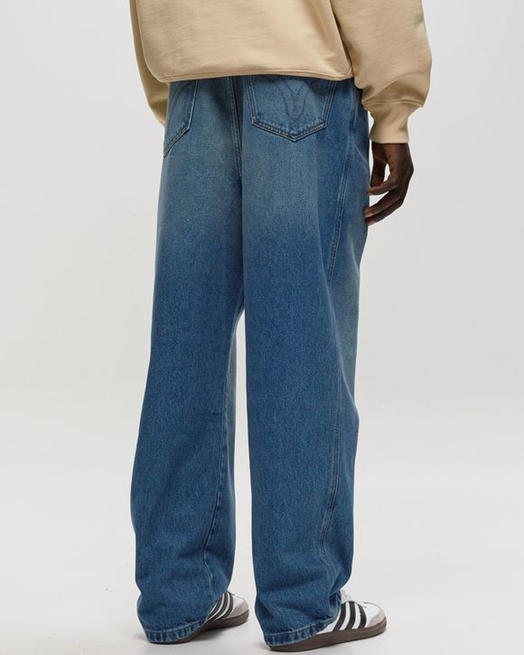 Alex Fit Blue Jeans Ami paris оригінал – Купити в Україні – вид ззаду