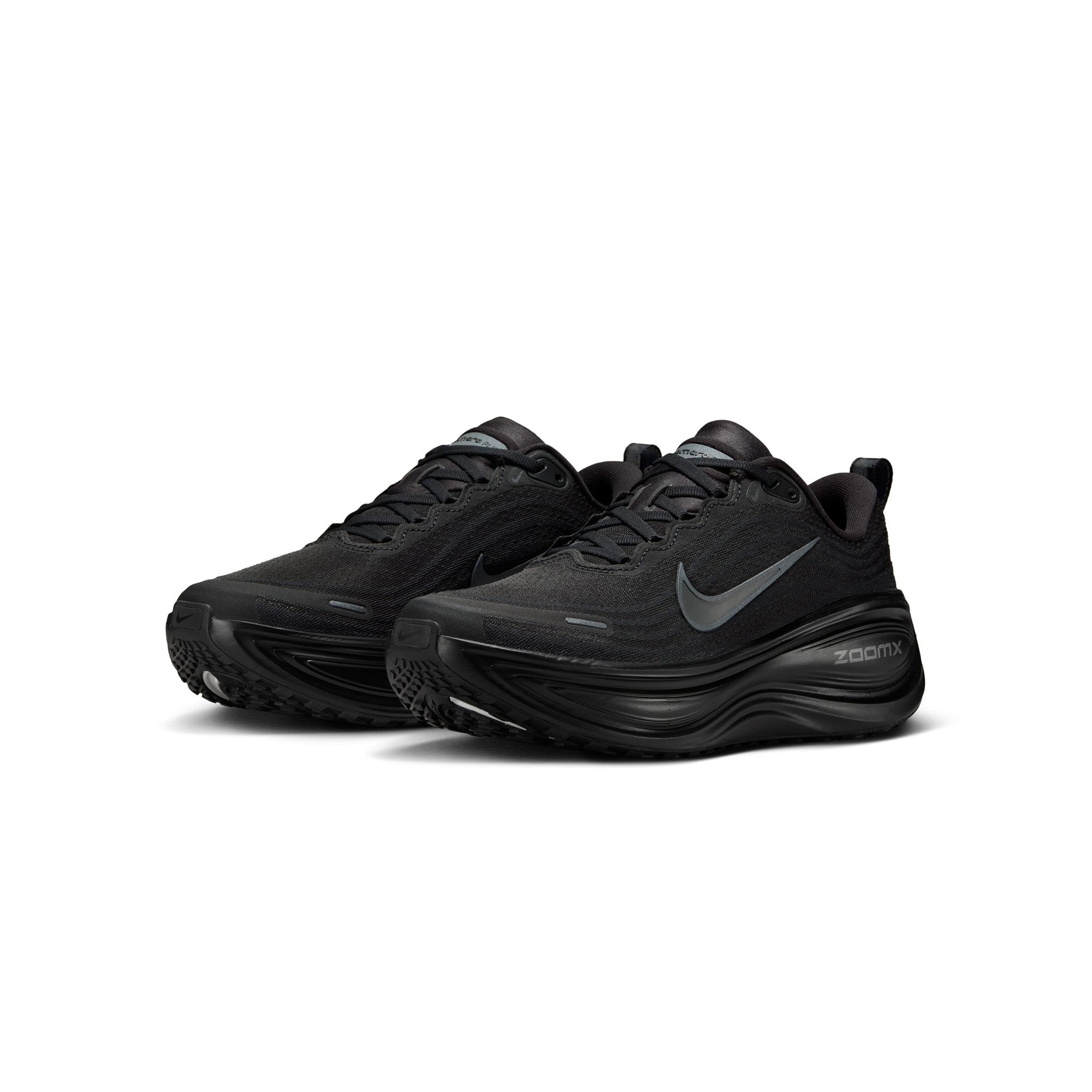 Оригінальна Womens Vomero Plus Shoes NIKE – вид ззаду