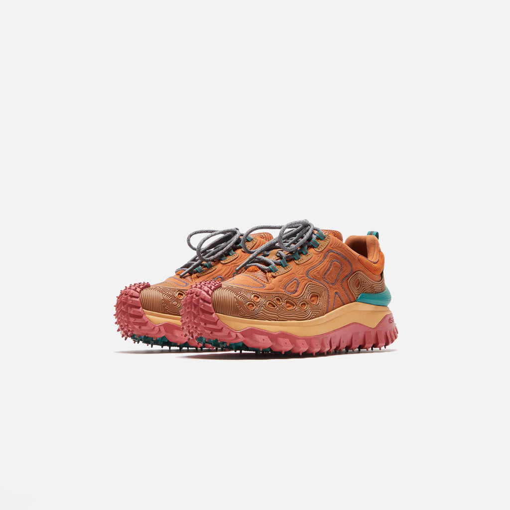 Оригінальна Trailgrip Low Top Sneakers Orange Moncler – вид ззаду